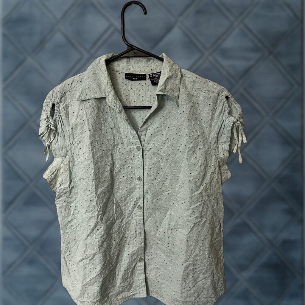 Vintage VINTAGE Apostrophe Blue Button-Up Shirt Women's Petite XL Short Sleeve Collared Solid Casual Regular Fit Size XL / US 12-14 / IT 48-50 - 1 Thumbnail