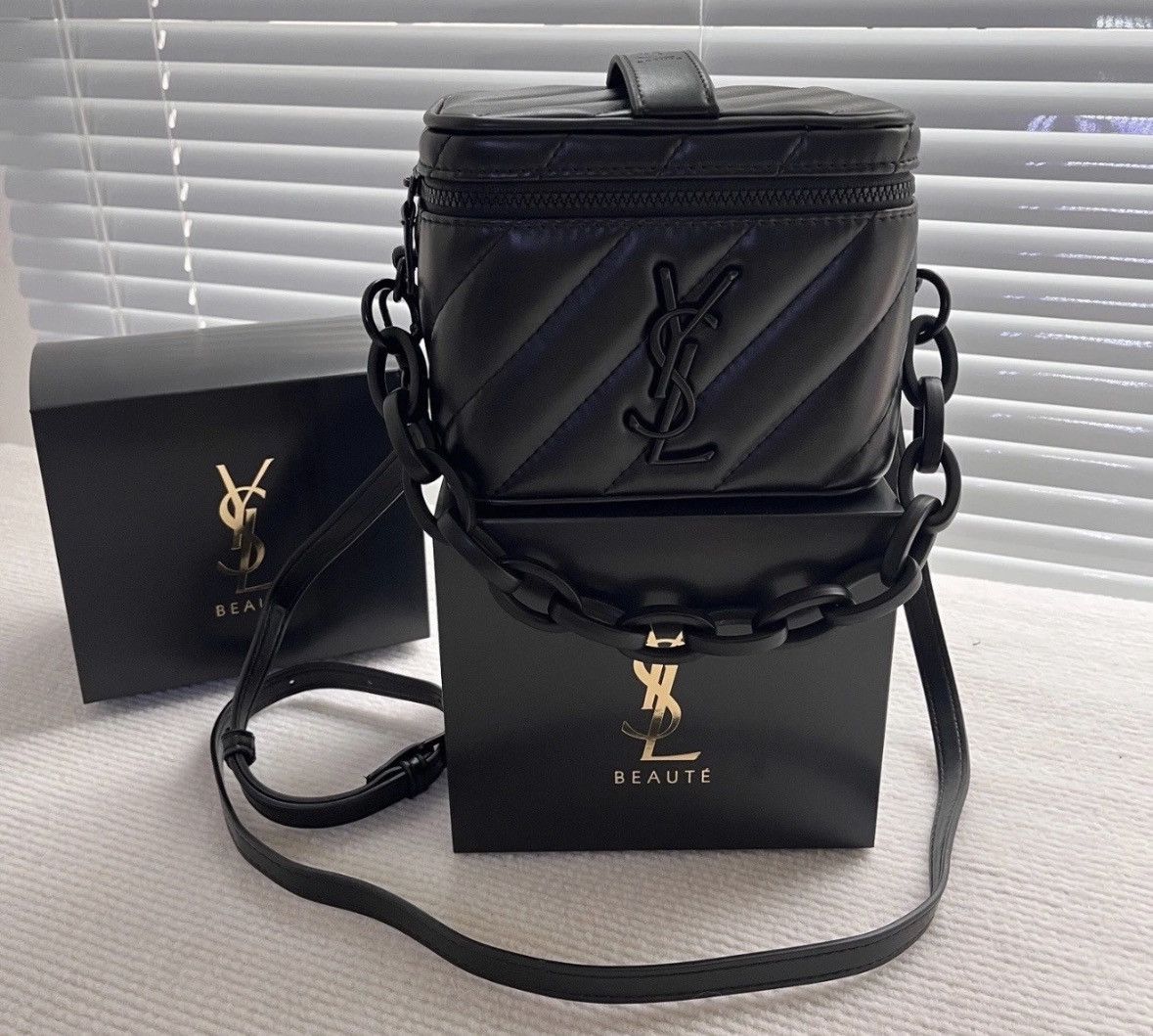 Yves Saint Laurent 2026 Saint Laurent Beaute Vanity case Size ONE SIZE - 1 Thumbnail