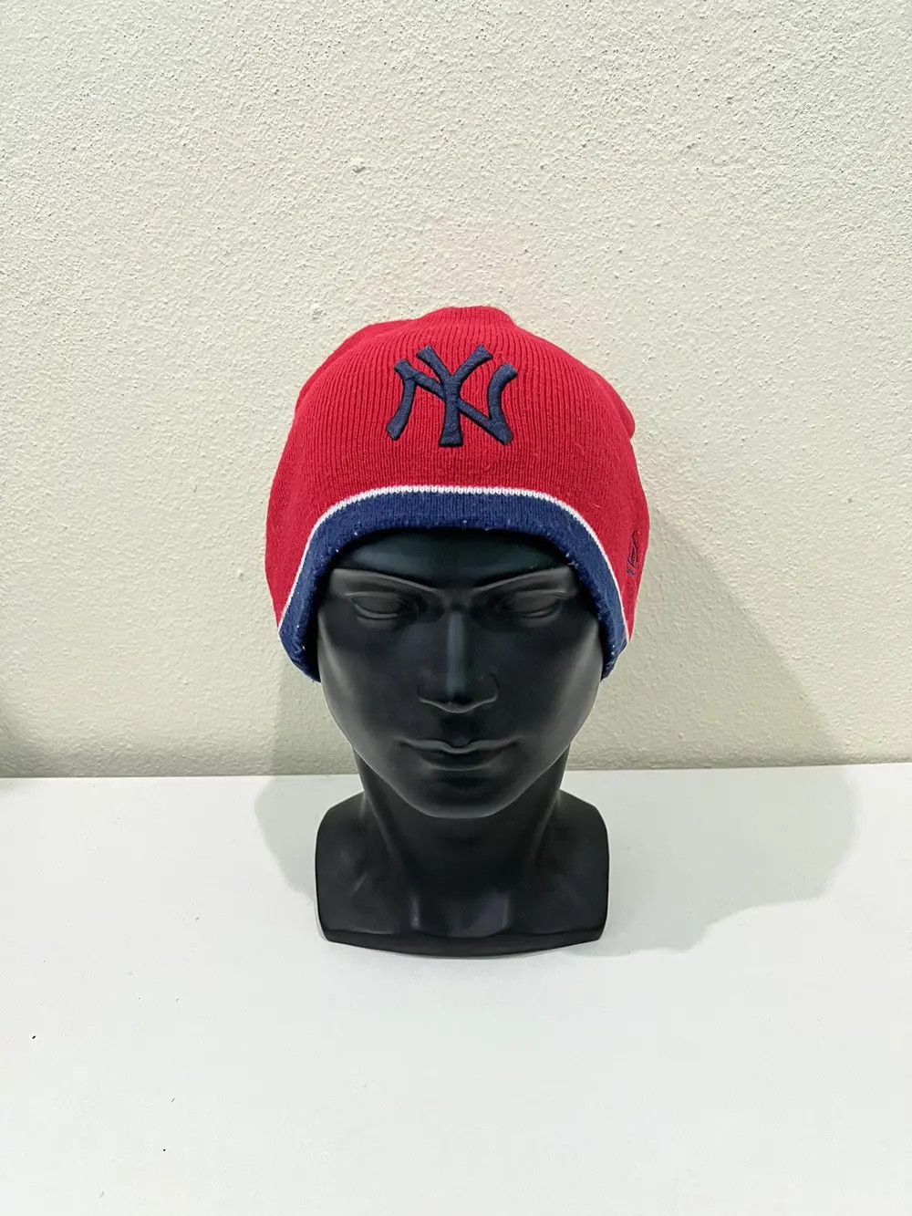 New Era × New York Yankees New York Yankees X New Era Beanie Hat Size ONE SIZE - 2 Thumbnail