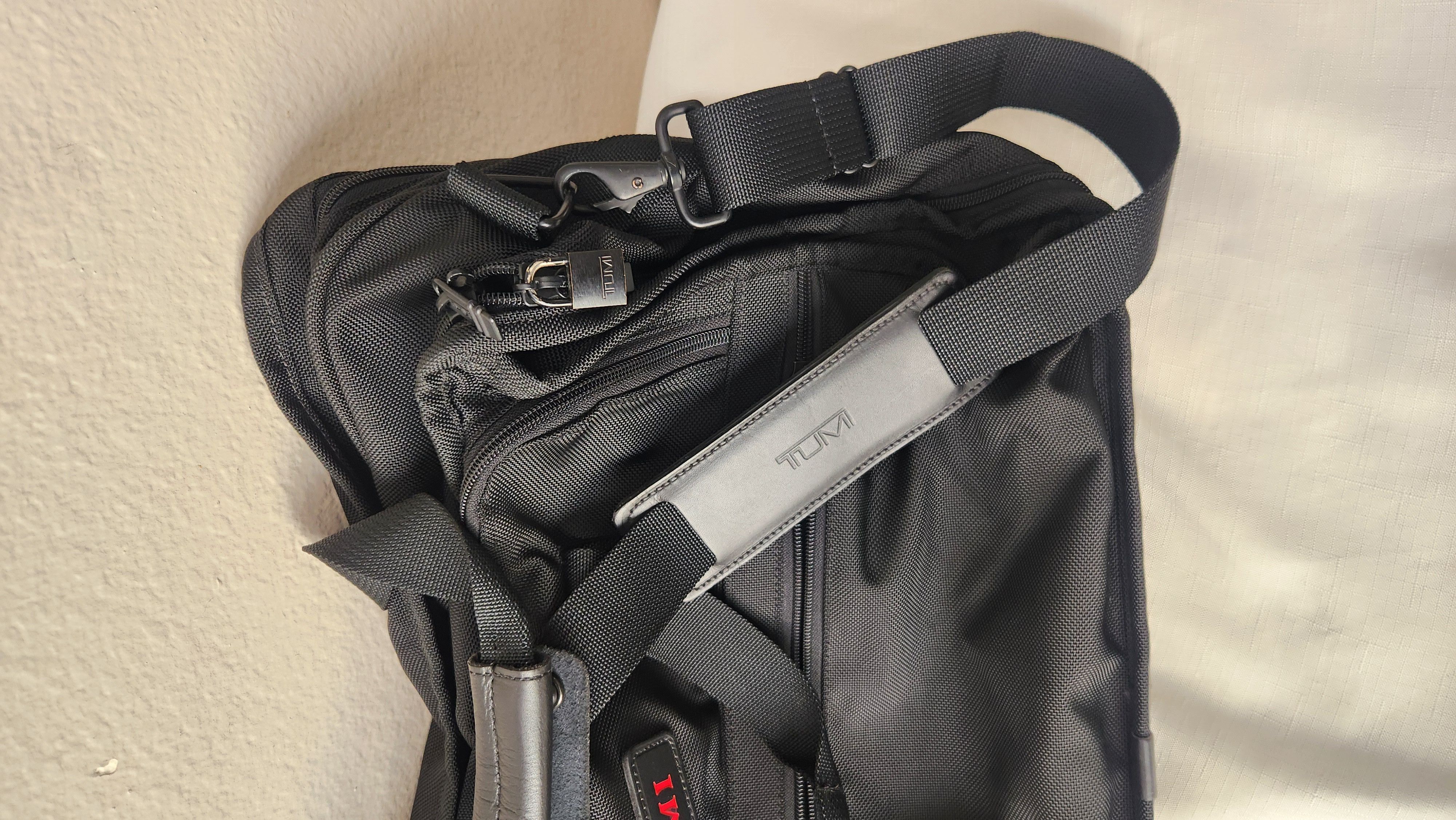 Tumi Tumi Canvas weekender Messenger travel Bag Black Size ONE SIZE - 8 Thumbnail