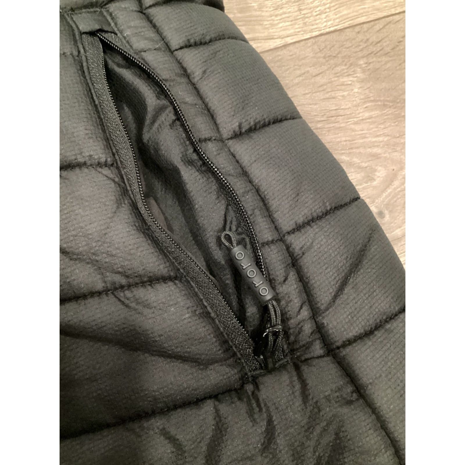 Vintage Ororo Vets Mens XL Black Puffer Quilted Full Zip Heated Vest - Nylon Shell, Polyester Lining, Logo, Windbreaker, Regular Size, No Battery, Stains Size US XL / EU 56 / 4 - 4 Thumbnail
