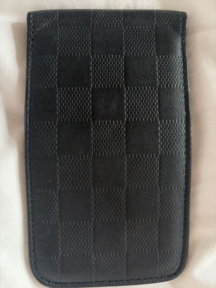 Louis Vuitton Louis Vuitton Phone Holder Case Size ONE SIZE - 2 Thumbnail