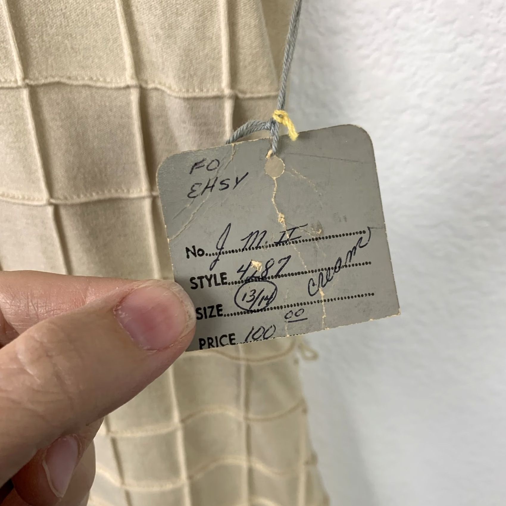 Vintage VINTAGE Nyesta Cream Quilted Textured Grid Mod V-Neck Sheath Dress 14 Size XL / US 12-14 / IT 48-50 - 5 Thumbnail