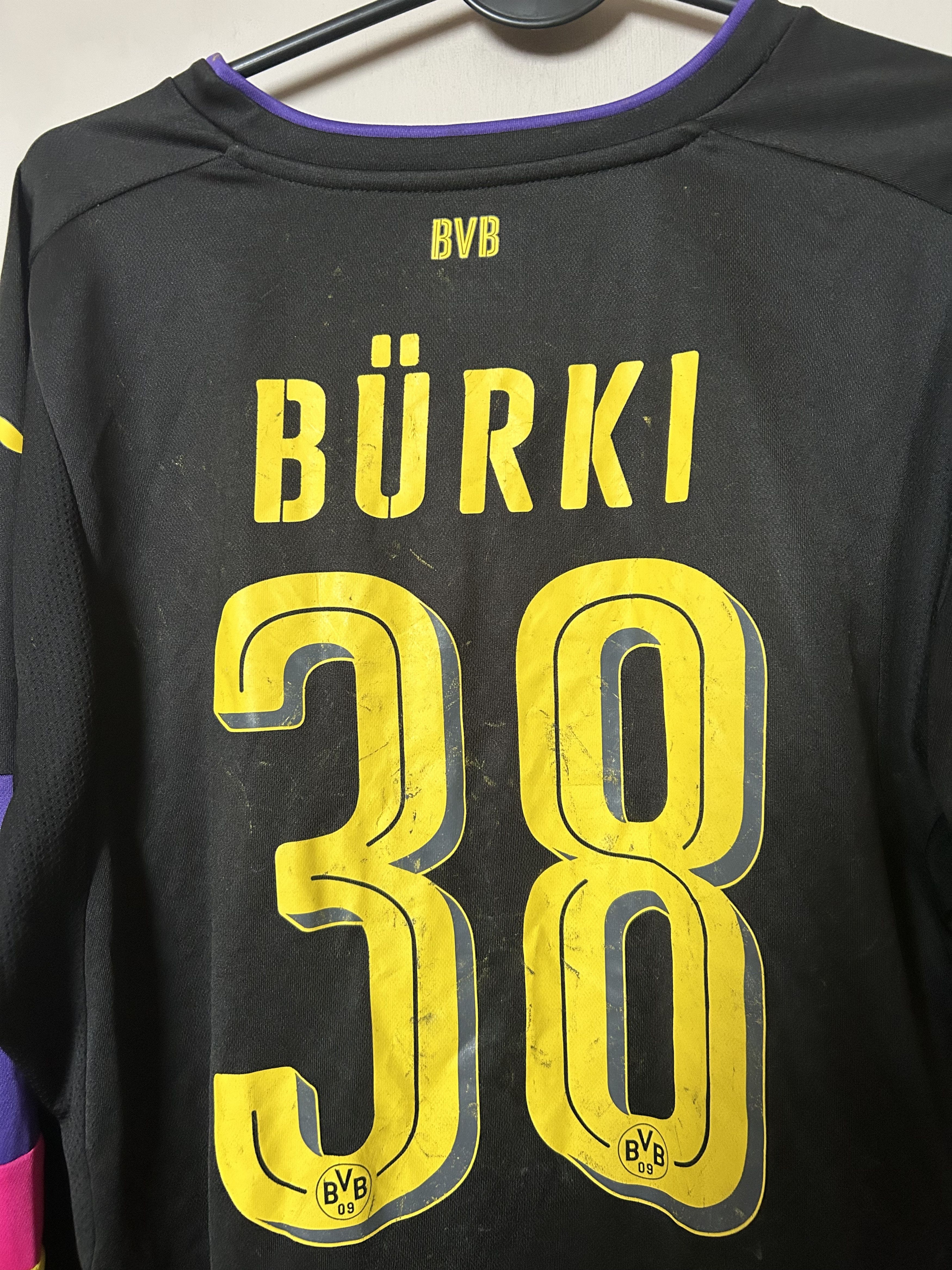 Puma BORUSSIA DORTMUND #38 BURKI - 2016 - 2017 - L - UNIQUE Size US L / EU 52-54 / 3 - 3 Thumbnail