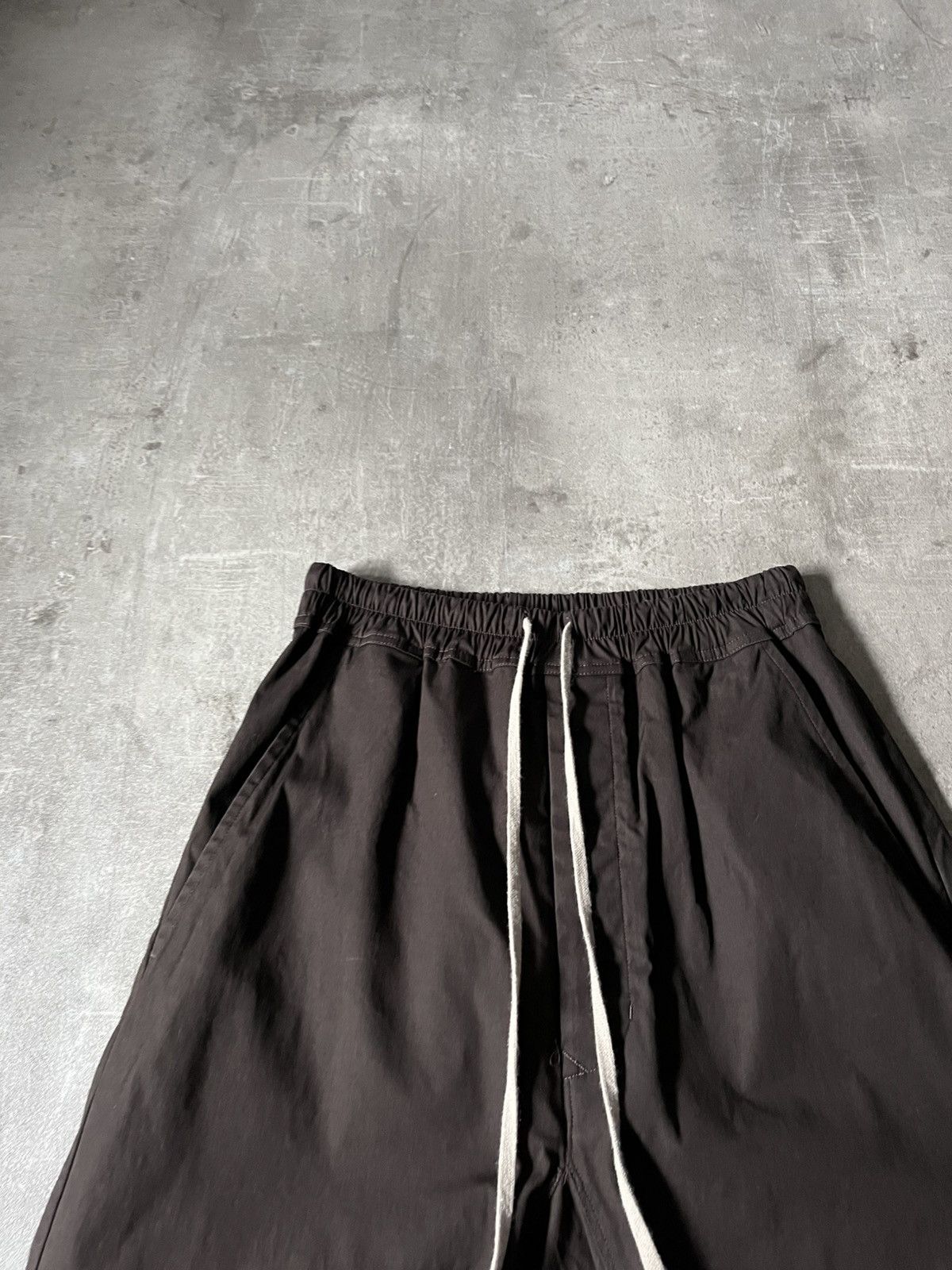 Rick Owens Rick Owens Performa FW20 brown pants drawstring drop crotch Size US 30 / EU 46 - 5 Thumbnail