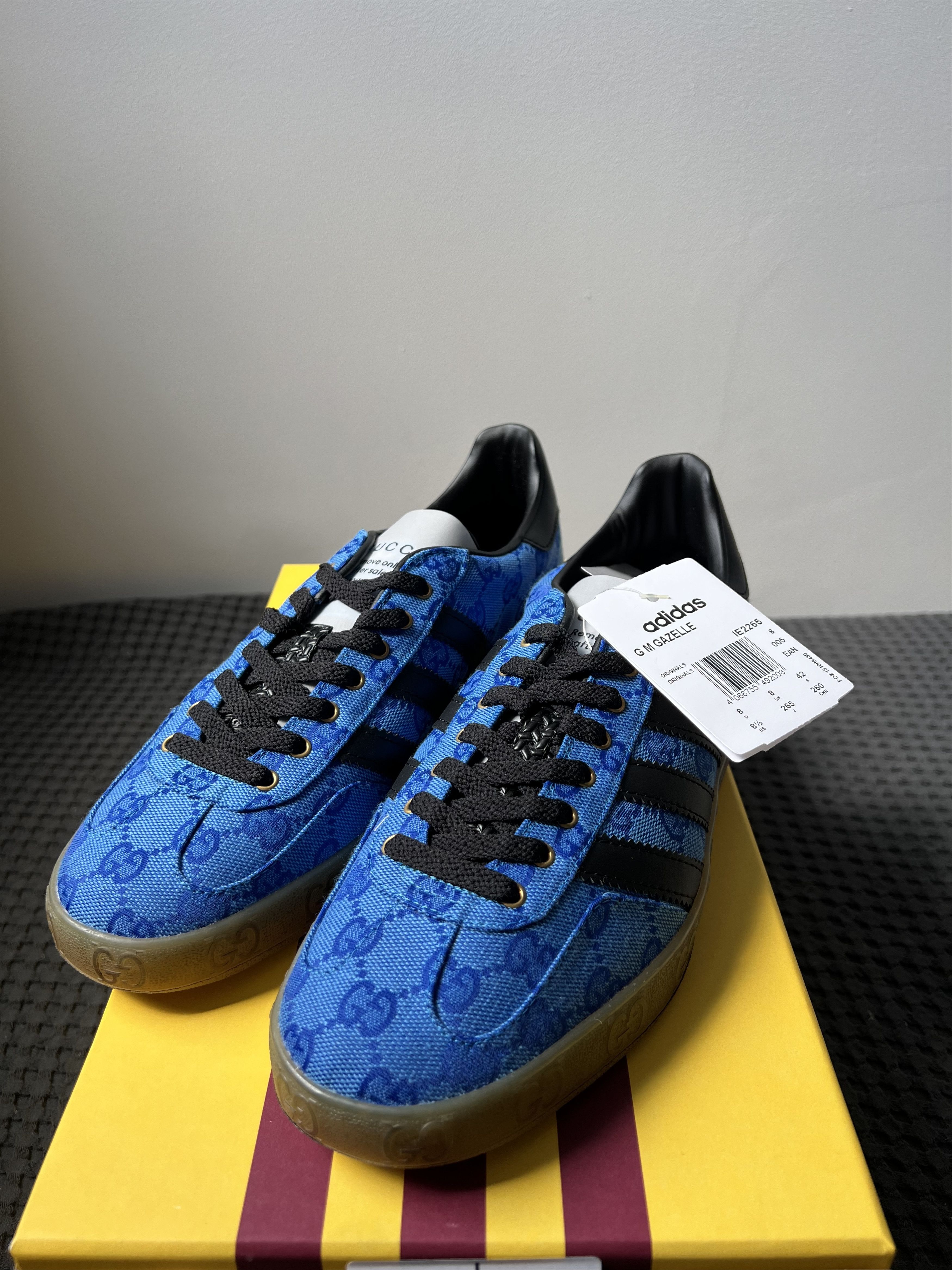adidas gazelle silver green womens Gucci x Adidas Gazelle Beige GG Monogram