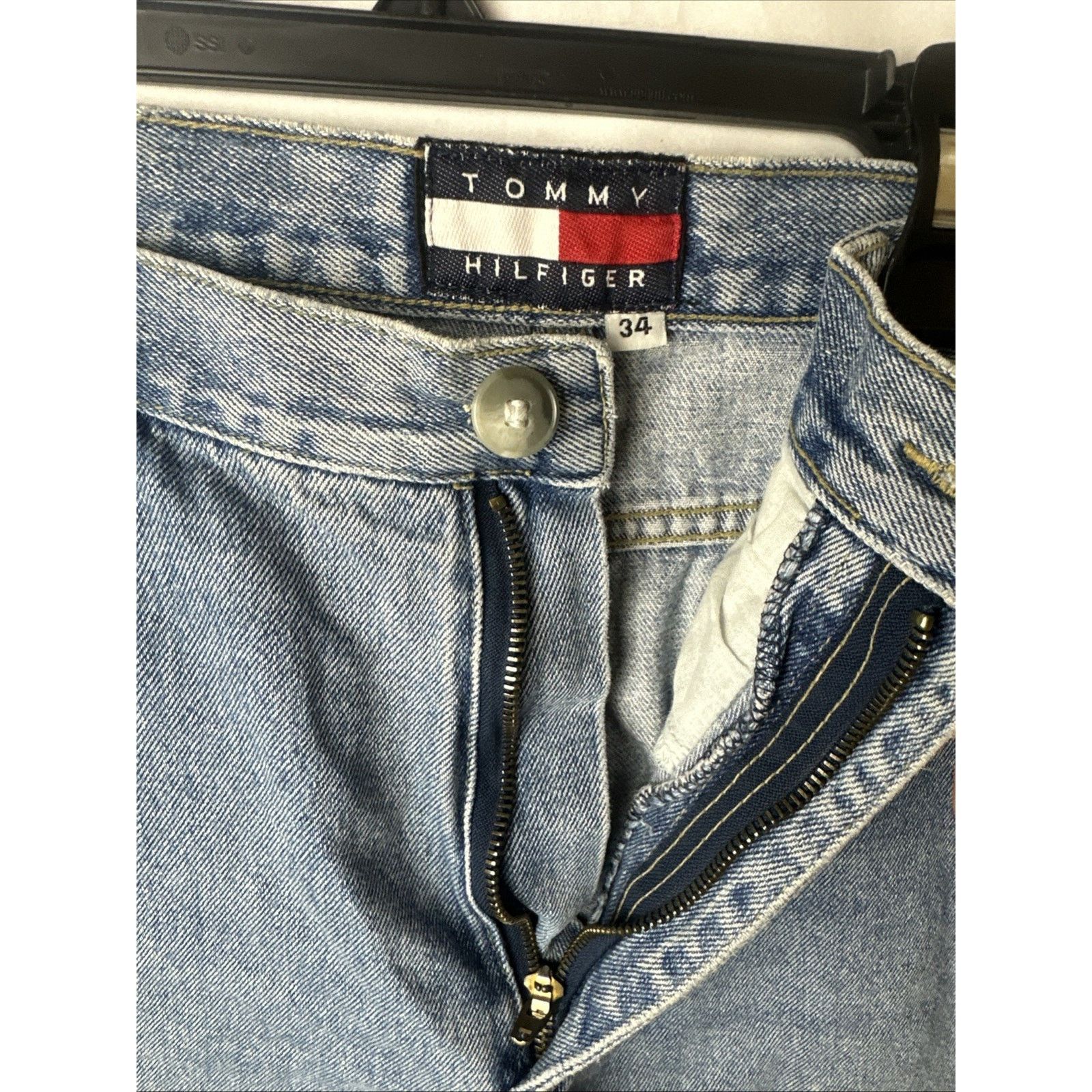 Tommy Hilfiger Vintage Tommy Hilfiger Jeans Sz 34 Light Wash Tapered Size US 34 / EU 50 - 7 Thumbnail