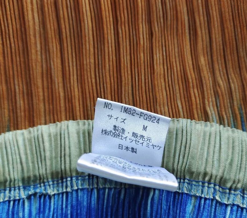 Issey Miyake Issey Miyake Rainbow gradient half skirt Size 25" / US 0 / IT 36 - 3 Thumbnail
