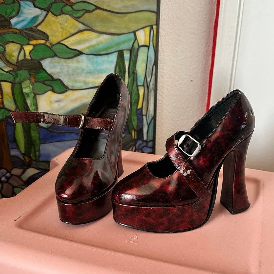 morbid threads vintage hot topic platform heels sandal shoes