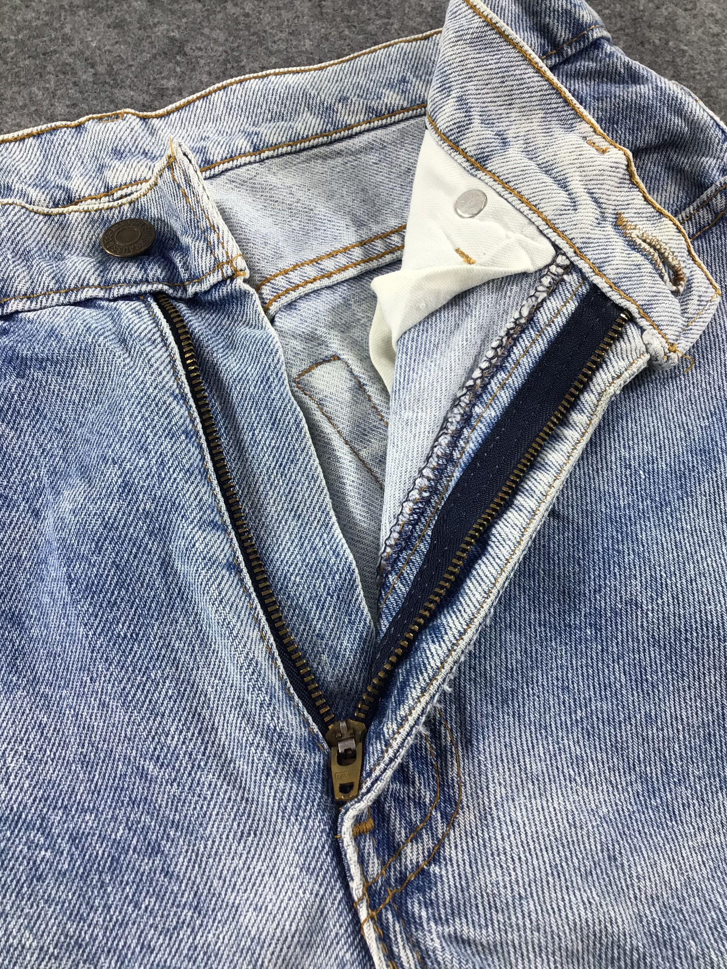 Levi's Light Wash Vintage Levis 510 Jeans-JM058 Size US 29 - 7 Thumbnail