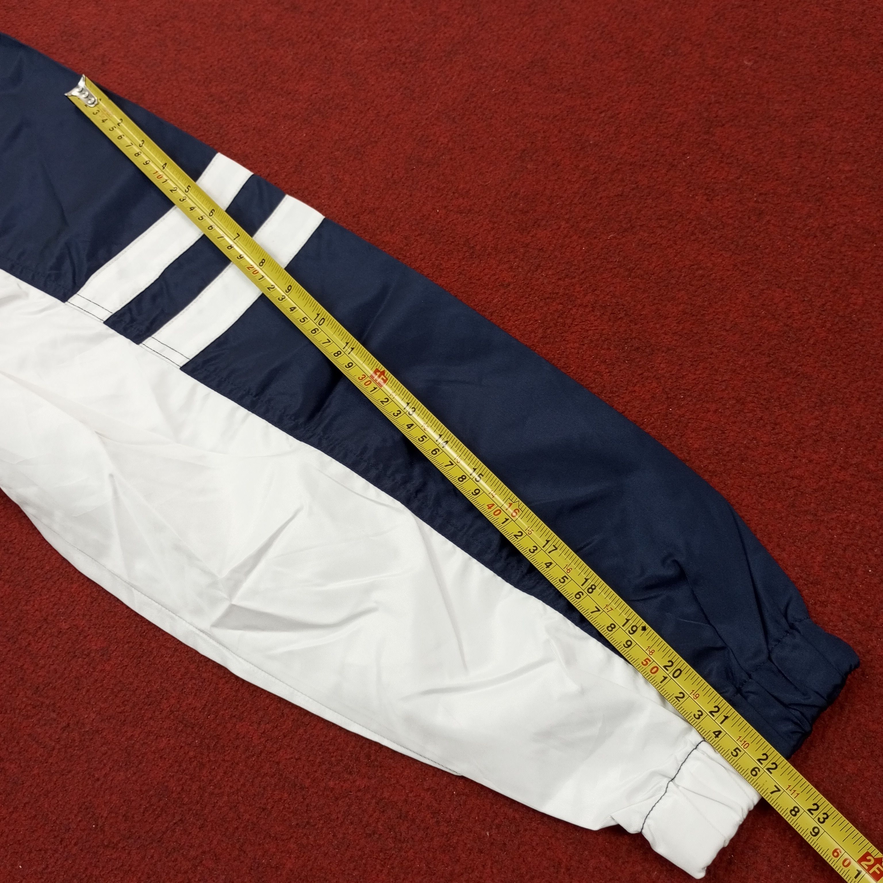 Sergio Tacchini Sergio Tacchini Logo Spellout Windbreaker Jacket c238n10 Size US XL / EU 56 / 4 - 11 Thumbnail