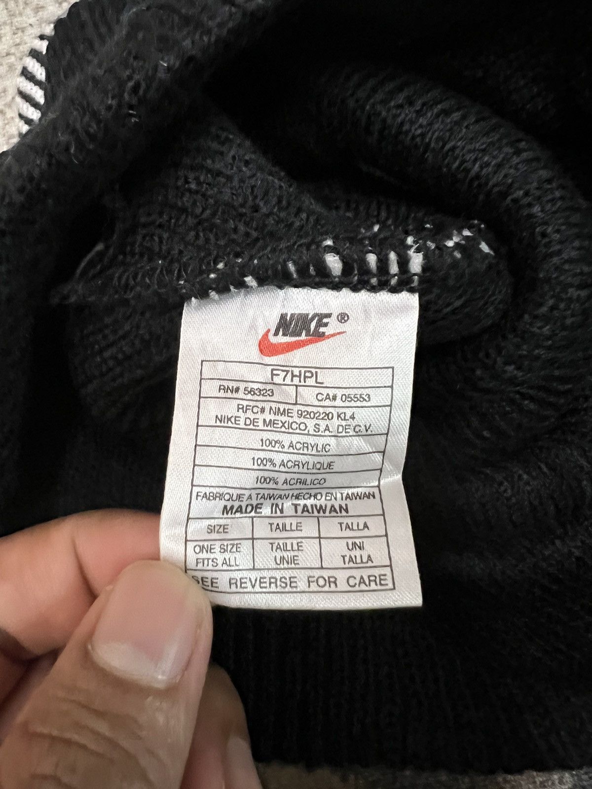 Nike Vintage Nike Swoosh Beanie Hats Size ONE SIZE - 6 Thumbnail