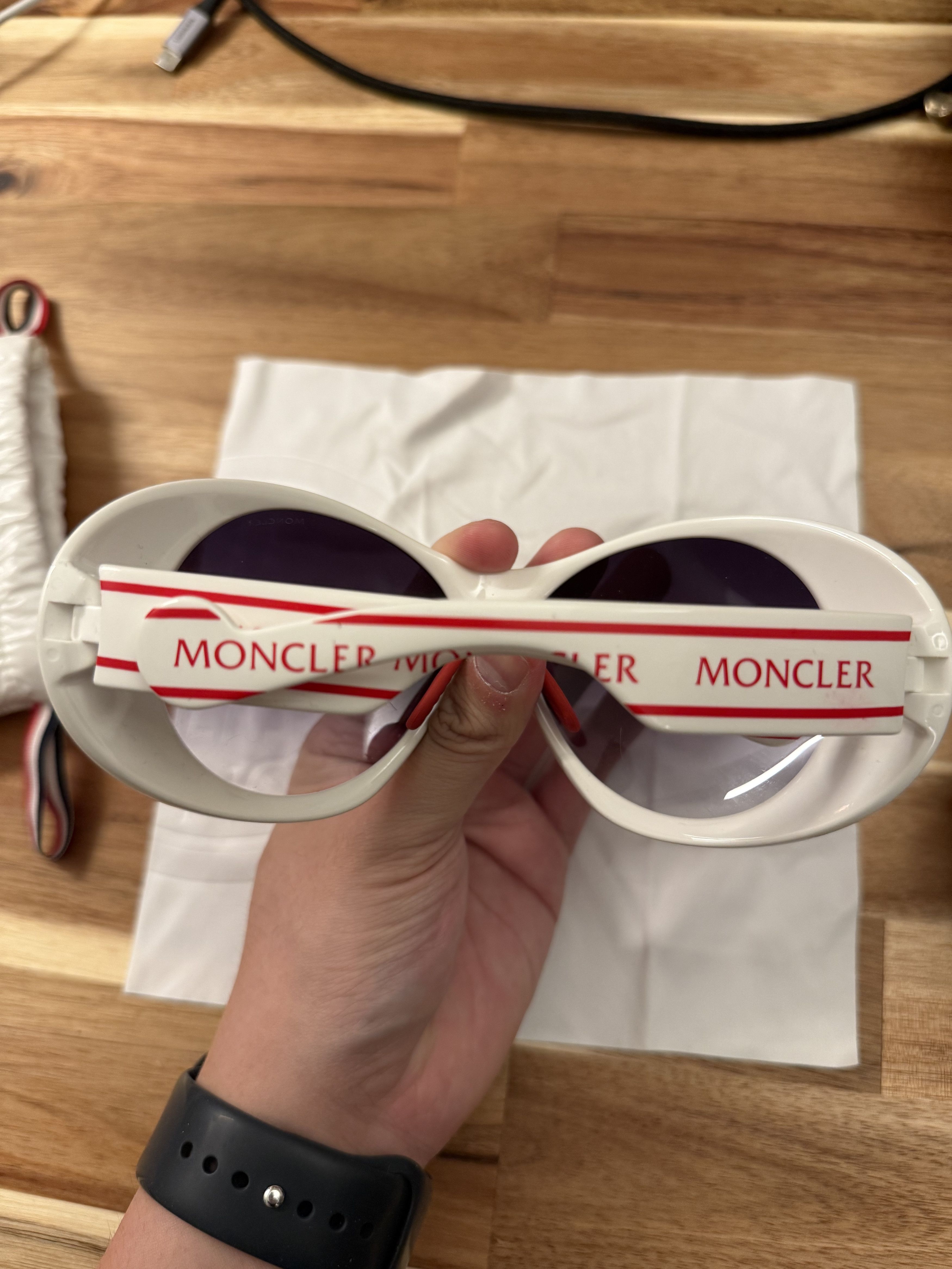 Moncler Moncler Sunglasses Size ONE SIZE - 2 Thumbnail