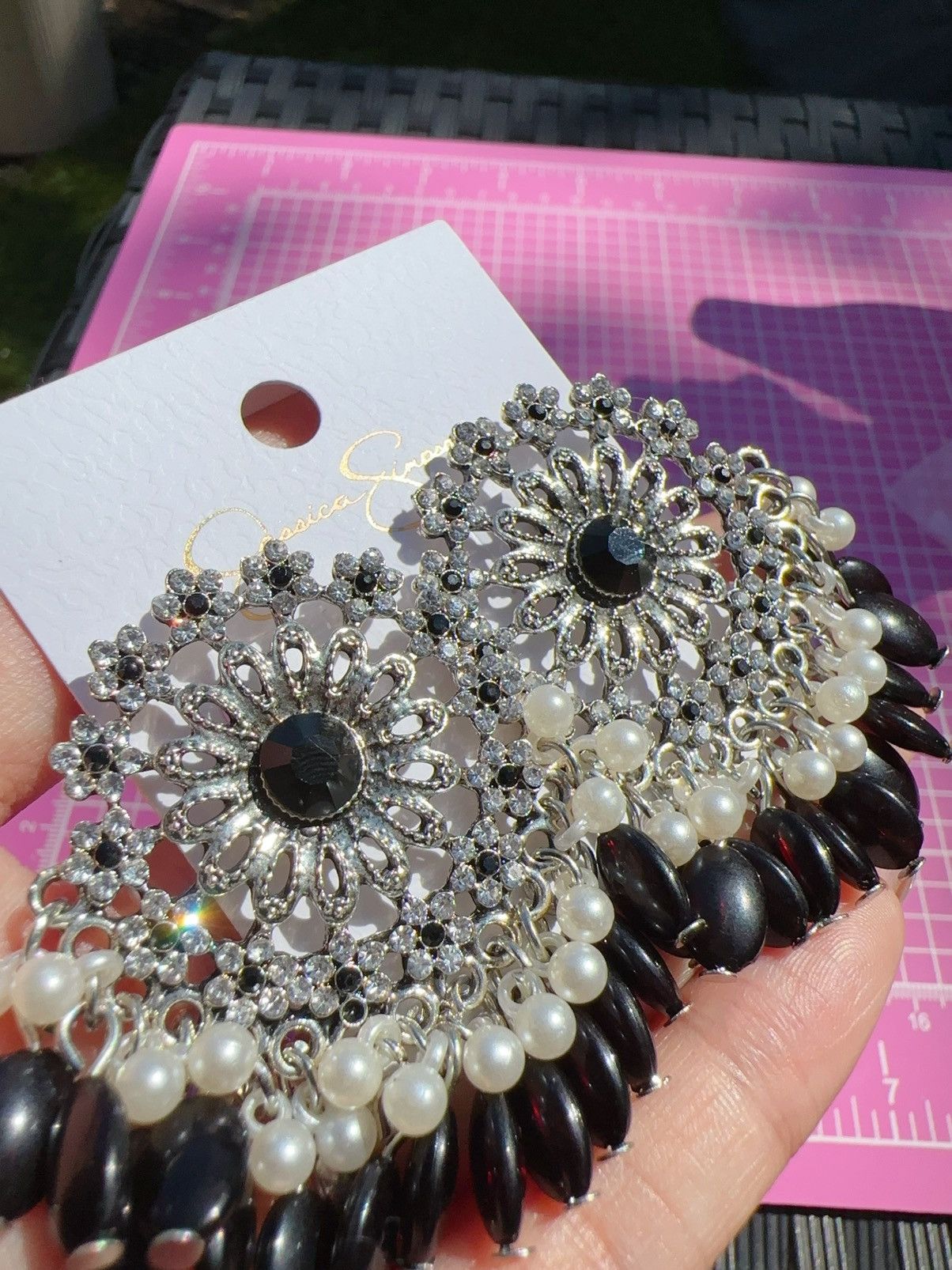 Jessica Simpson Jessica Simpson silver diamond paved flowers wreath black Size ONE SIZE - 2 Thumbnail