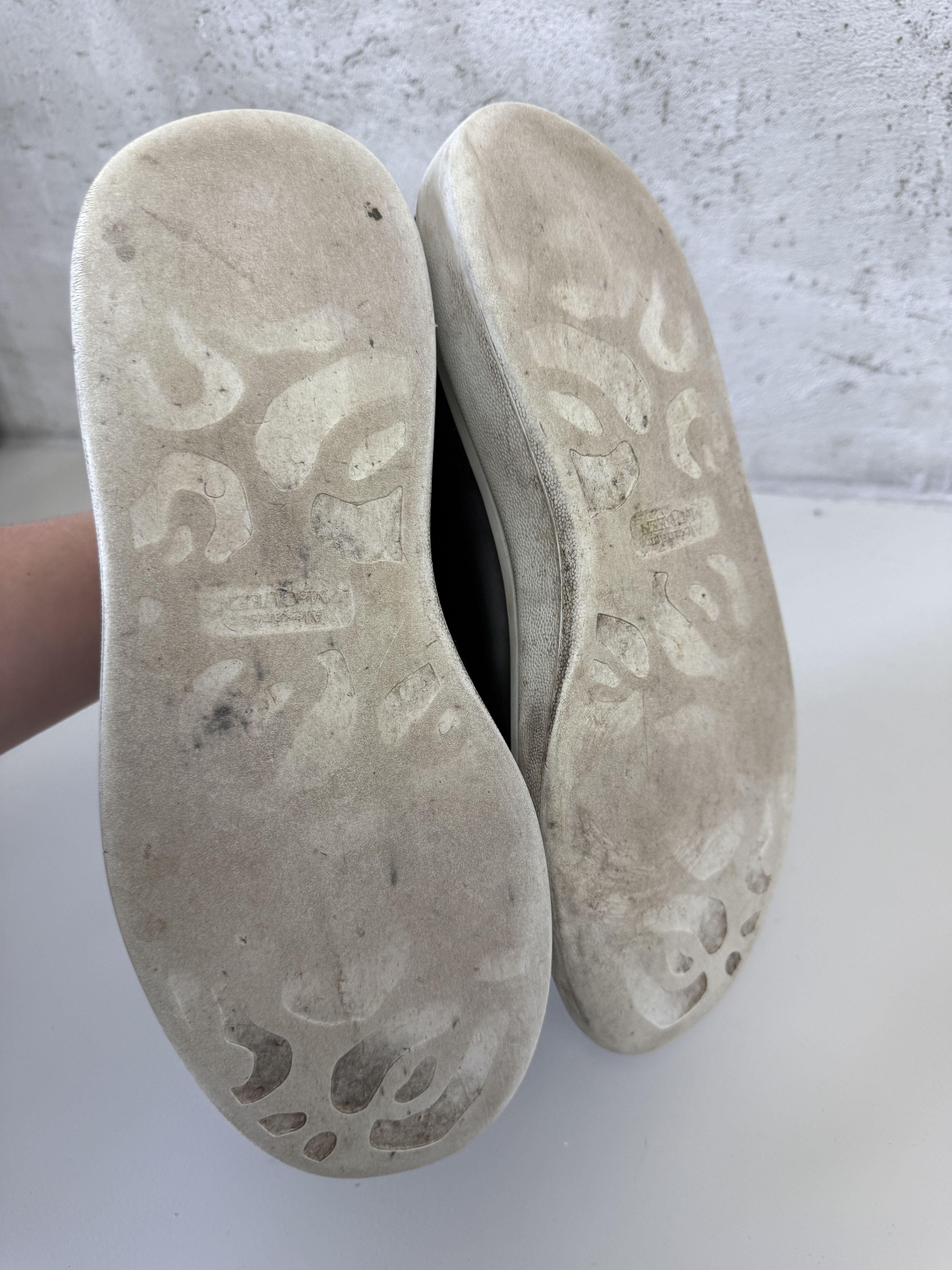 Alexander McQueen Alexander McQueen leather low trainers shoes sneakers Size US 13 / EU 46 - 5 Thumbnail