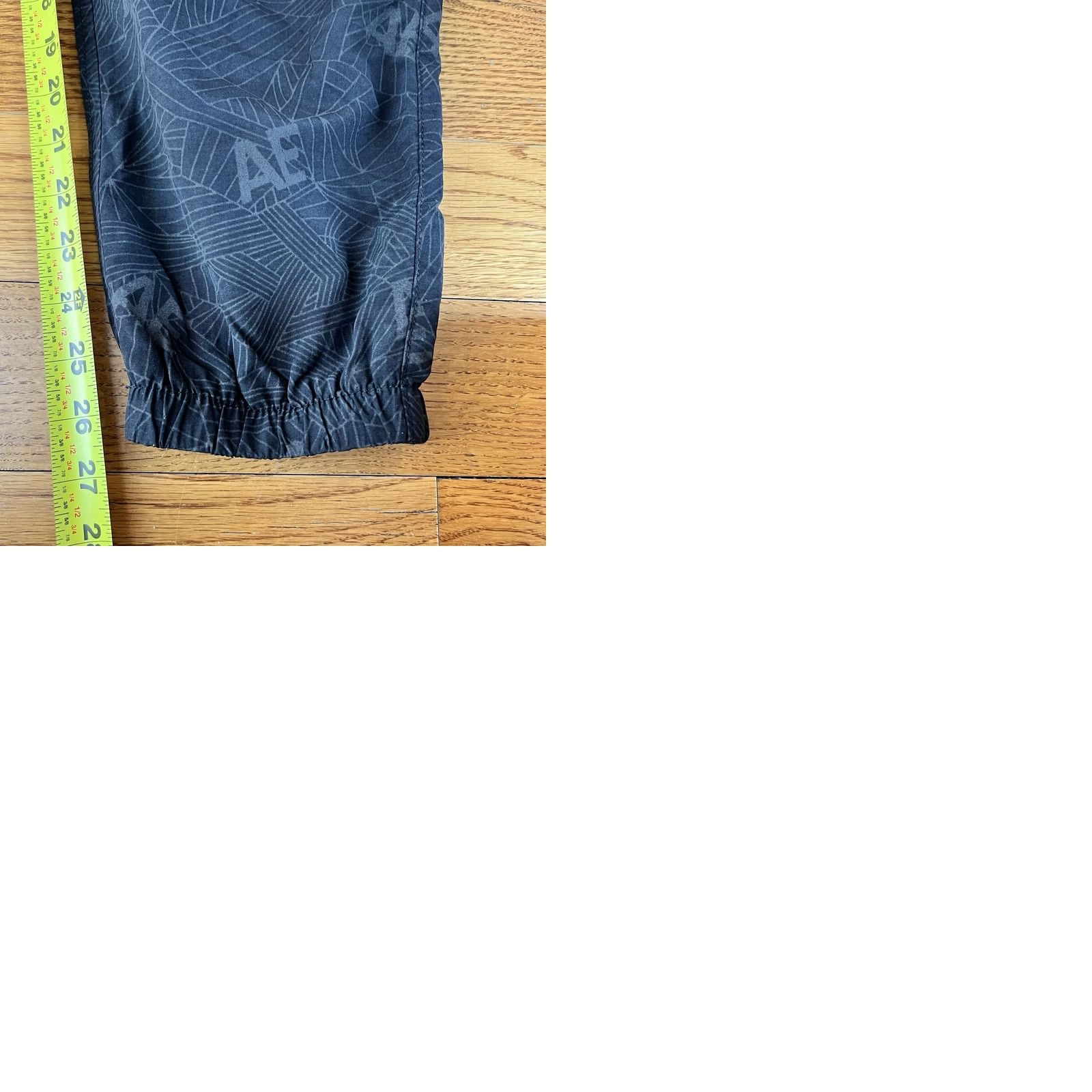American Eagle Outfitters AMERICAN EAGLE OUTFITTERS AE NYLON JOGGER PANTS Men Medium Tapered Black & Gray Drawstring Activewear Pants Size US 31 - 11 Thumbnail