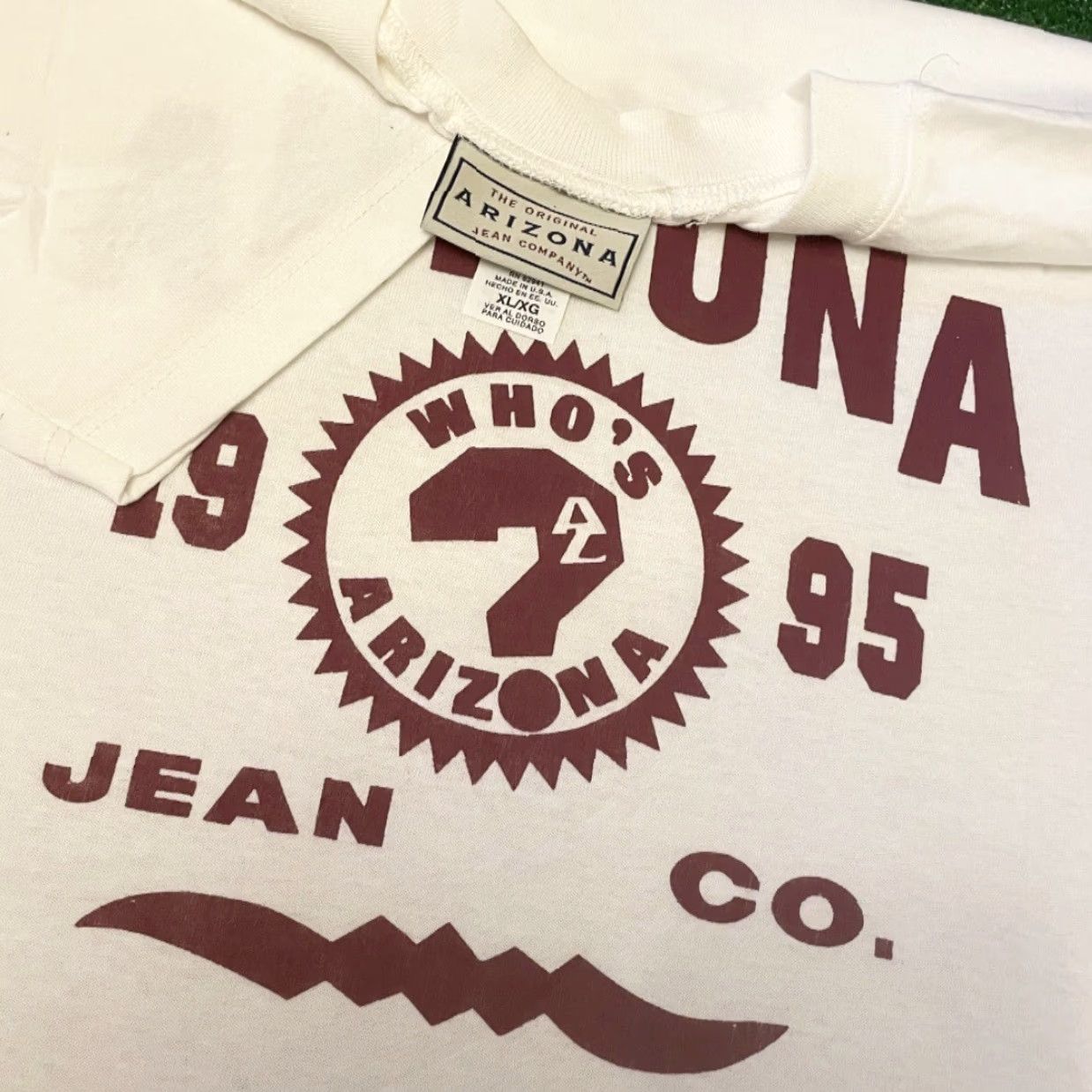 Vintage VINTAGE 90s Arizona Jeans Co 1995 Guess Spin Off VTG Shirt Mens XL White 90s Mens Shirt XL Size US XL / EU 56 / 4 - 2 Thumbnail