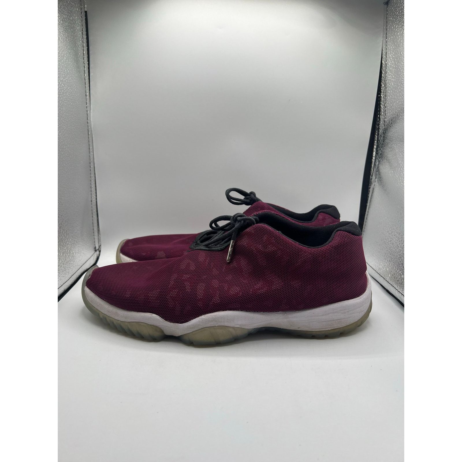 Jordan Brand Air Jordan Future Low “Bordeaux Camo” size 10 men’s used Size US 10 / EU 43 - 1 Thumbnail