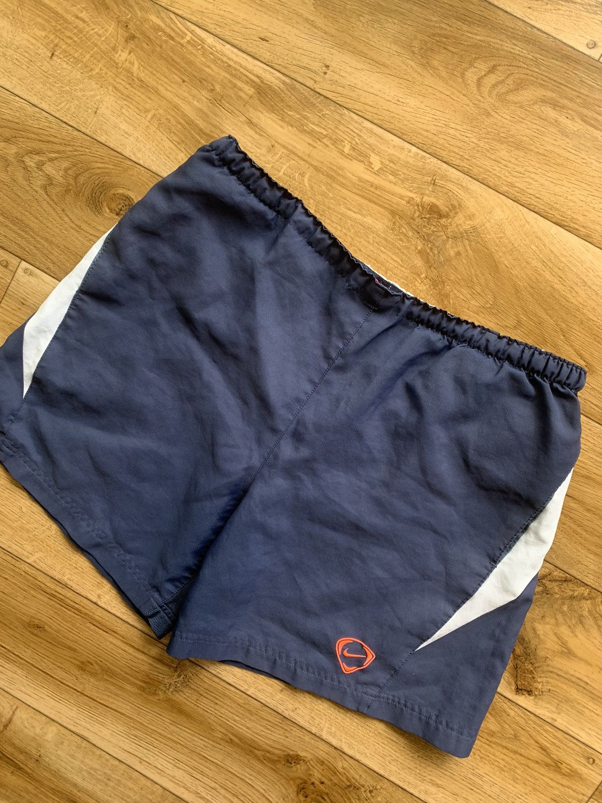 Nike × Vintage Nike Vintage Avant Gard Shorts Size US 32 / EU 48 - 2 Thumbnail