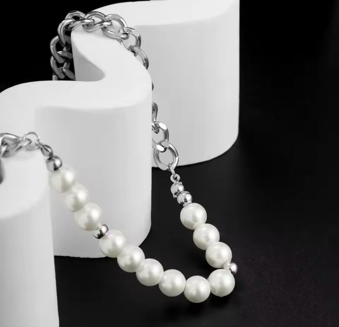 Jewelry × Other Imitation Pearl Beaded Cuban Link Chain Necklace Size ONE SIZE - 4 Thumbnail