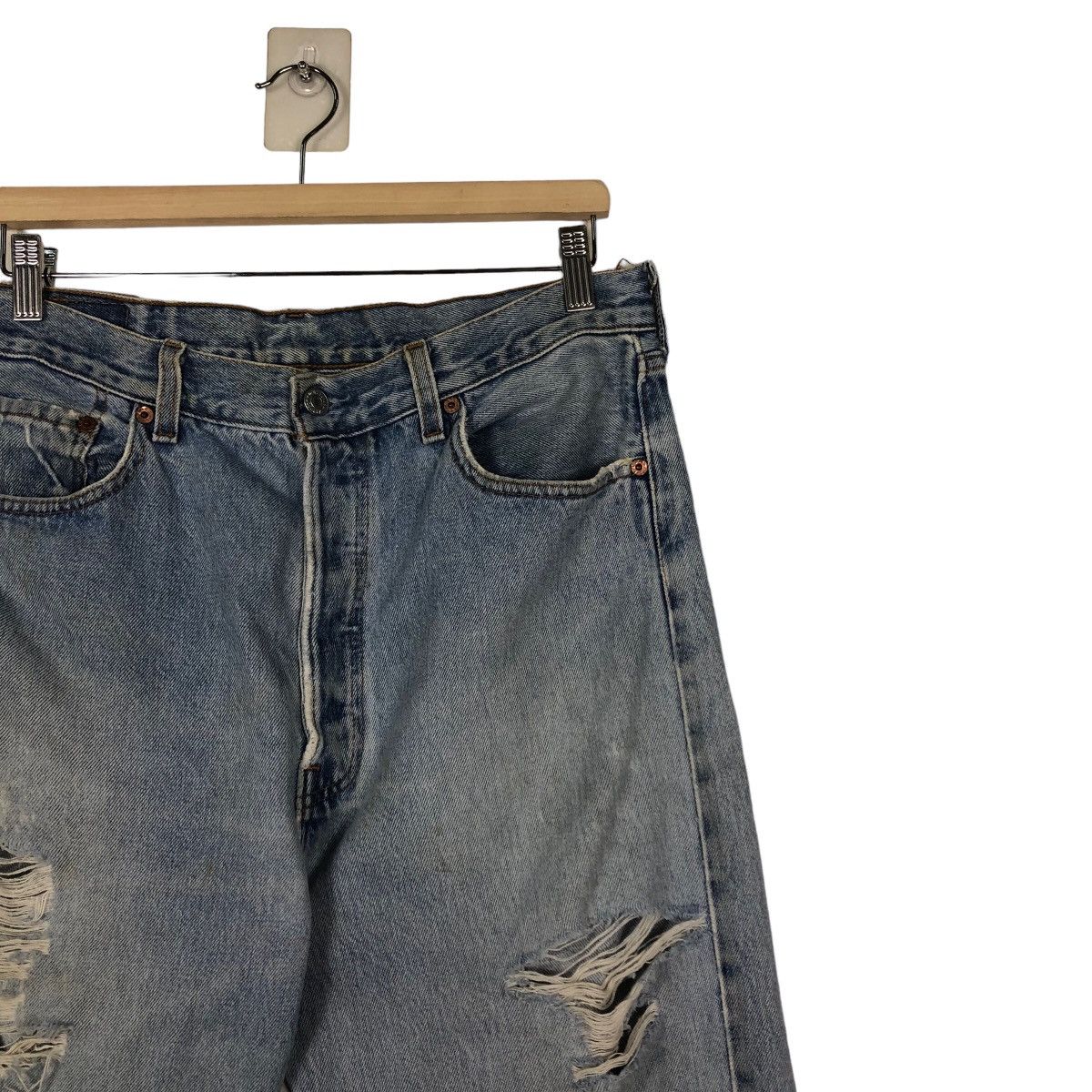 Levi's 🔥VINTAGE DENIM JEANS DISTRESSED LEVI’S 501 MADE IN USA Size US 32 / EU 48 - 6 Thumbnail