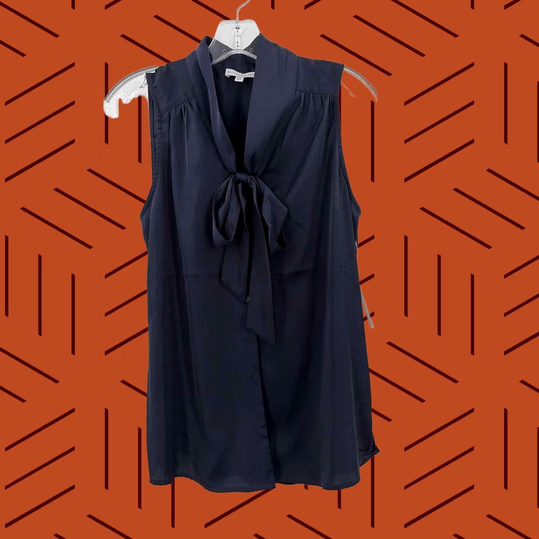 Vintage Maison d' Amelie Blouse Size Small Navy Sleeveless Pre-Owned Size S / US 4 / IT 40 - 1 Thumbnail