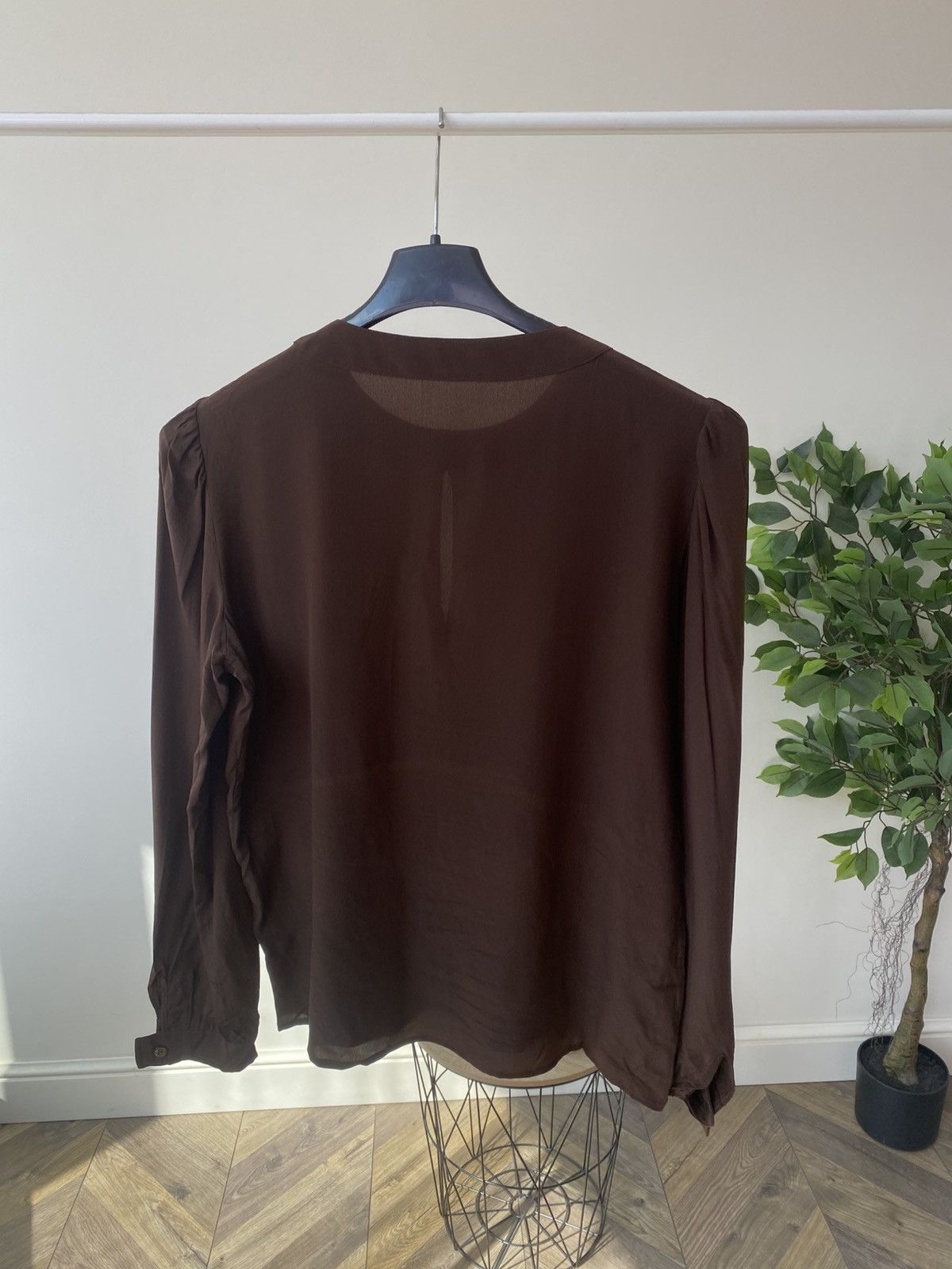 Valentino Vintage Valentino women's blouse Size M / US 6-8 / IT 42-44 - 8 Thumbnail