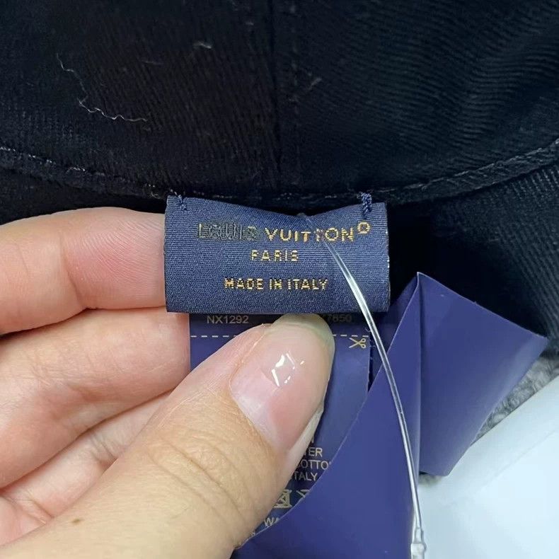Louis Vuitton Louis Vuitton Black and purple double-faced fisherman's ha Size ONE SIZE - 5 Thumbnail