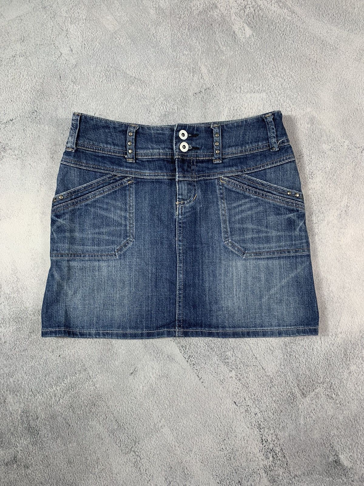 Japanese Brand × Vintage Vintage Y2K denim mini skirt streetwear style size 29 Size 29" - 1 Thumbnail