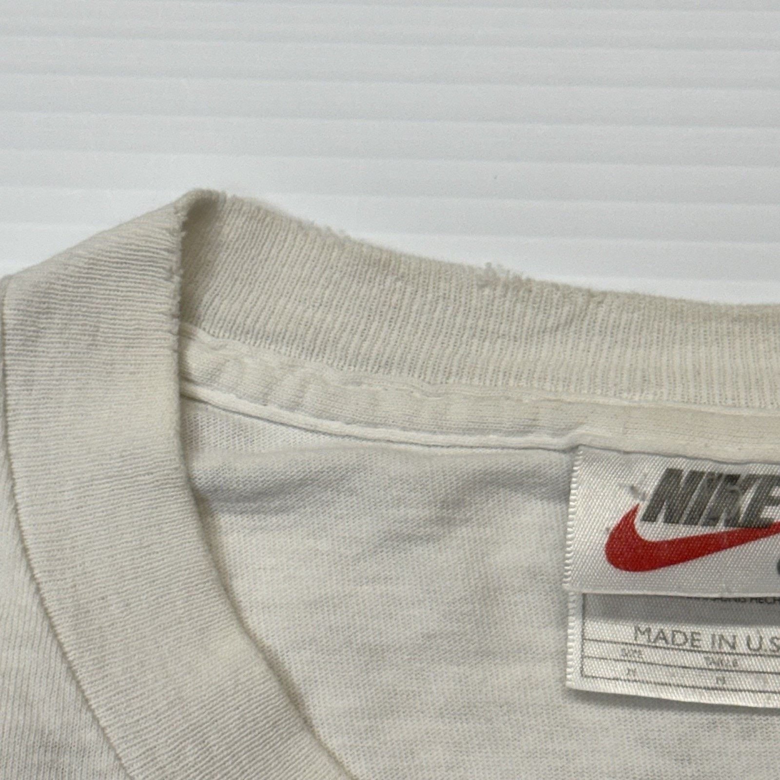 Nike Nike Vintage 90 White Long sleeve Shirt Swoosh Made USA Sz M Size US M / EU 48-50 / 2 - 7 Thumbnail