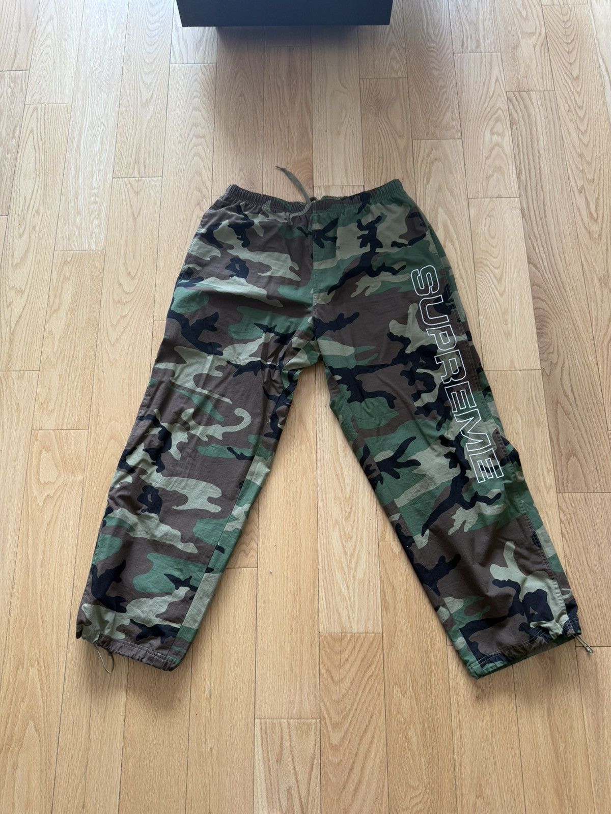 Supreme Supreme Spellout Embroidered Ripstop Track Pant Size US 42 / EU 58 - 1 Thumbnail