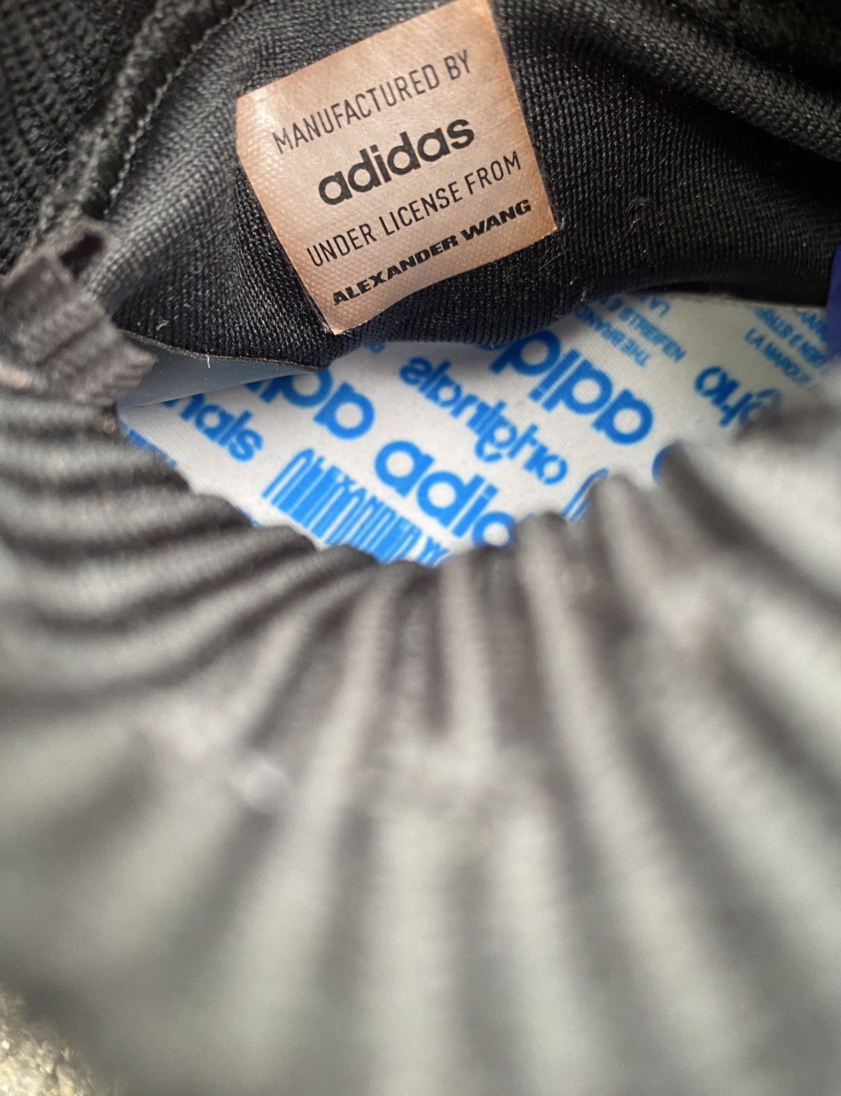 Adidas × Alexander Wang Adidas AW Alexander Wang Run Black Size US 8.5 / EU 41-42 - 10 Thumbnail