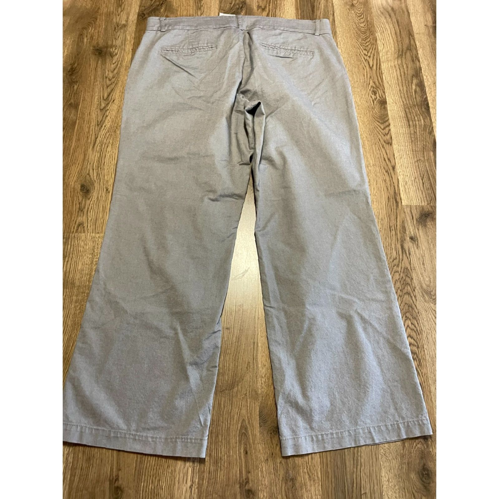 Dockers **DOCKERS Women's Size 16 Petite Gray Straight Leg Pants** User: DOCKERS Women's Size 16 Petite Gray Straight Leg Pants Size 38" / US 16 / IT 52 - 2 Thumbnail