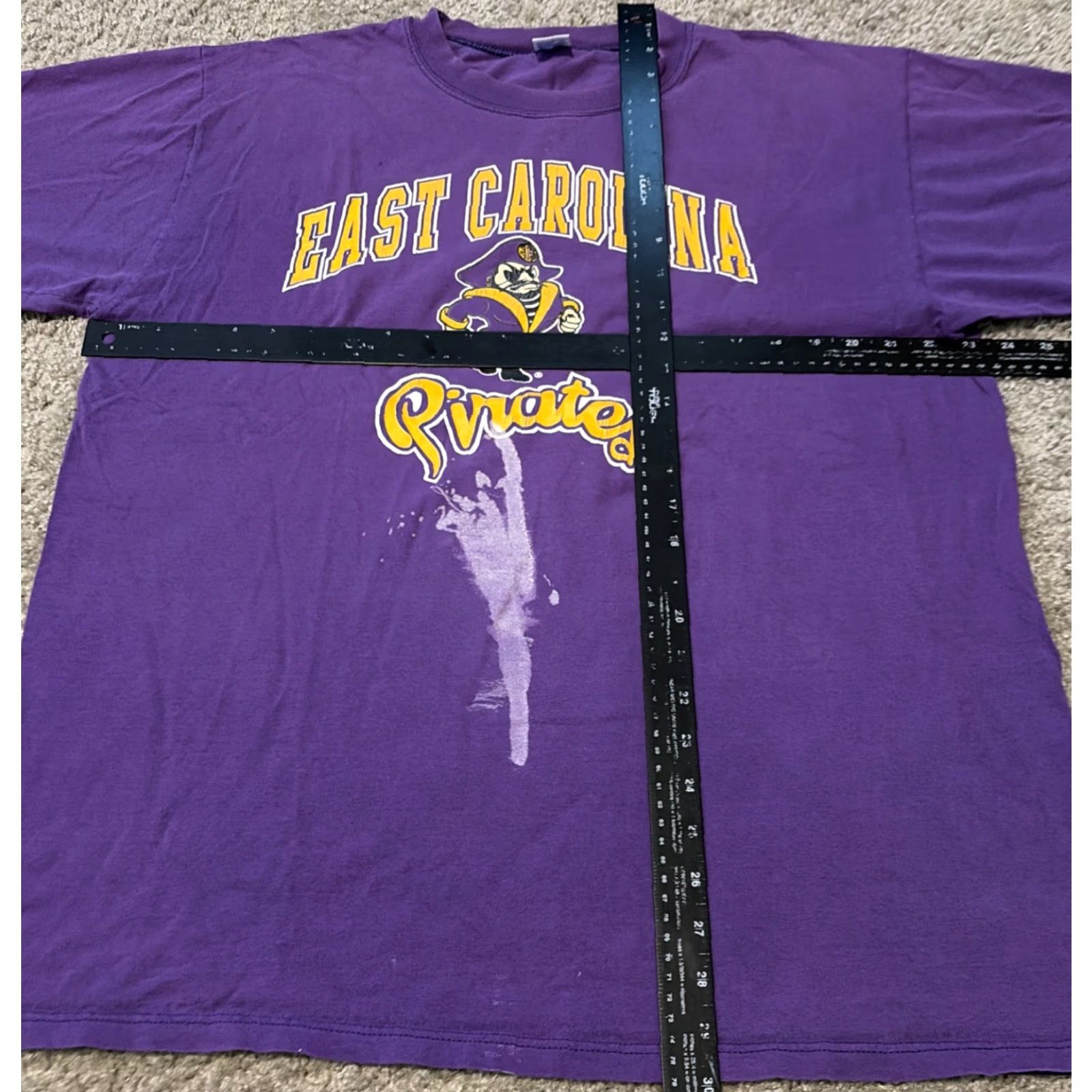 Russell Athletic VINTAGE East Carolina Pirates ECU Russell Athletic Purple T-Shirt XL Men Size US XL / EU 56 / 4 - 6 Thumbnail