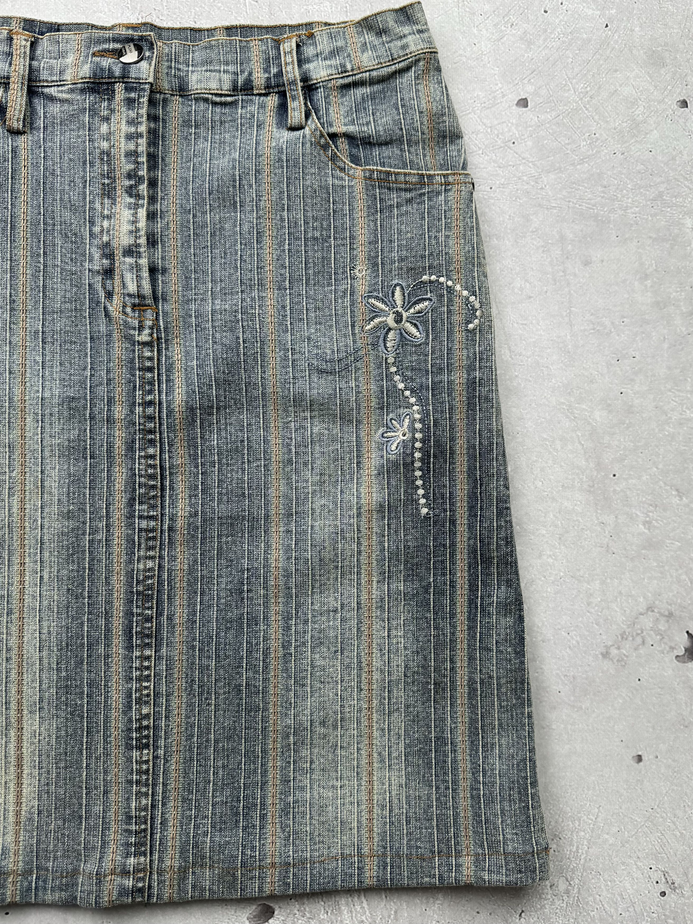 Japanese Brand × Vintage Vintage Amazing Denim Skirt Size 27" / US 4 / IT 40 - 3 Thumbnail