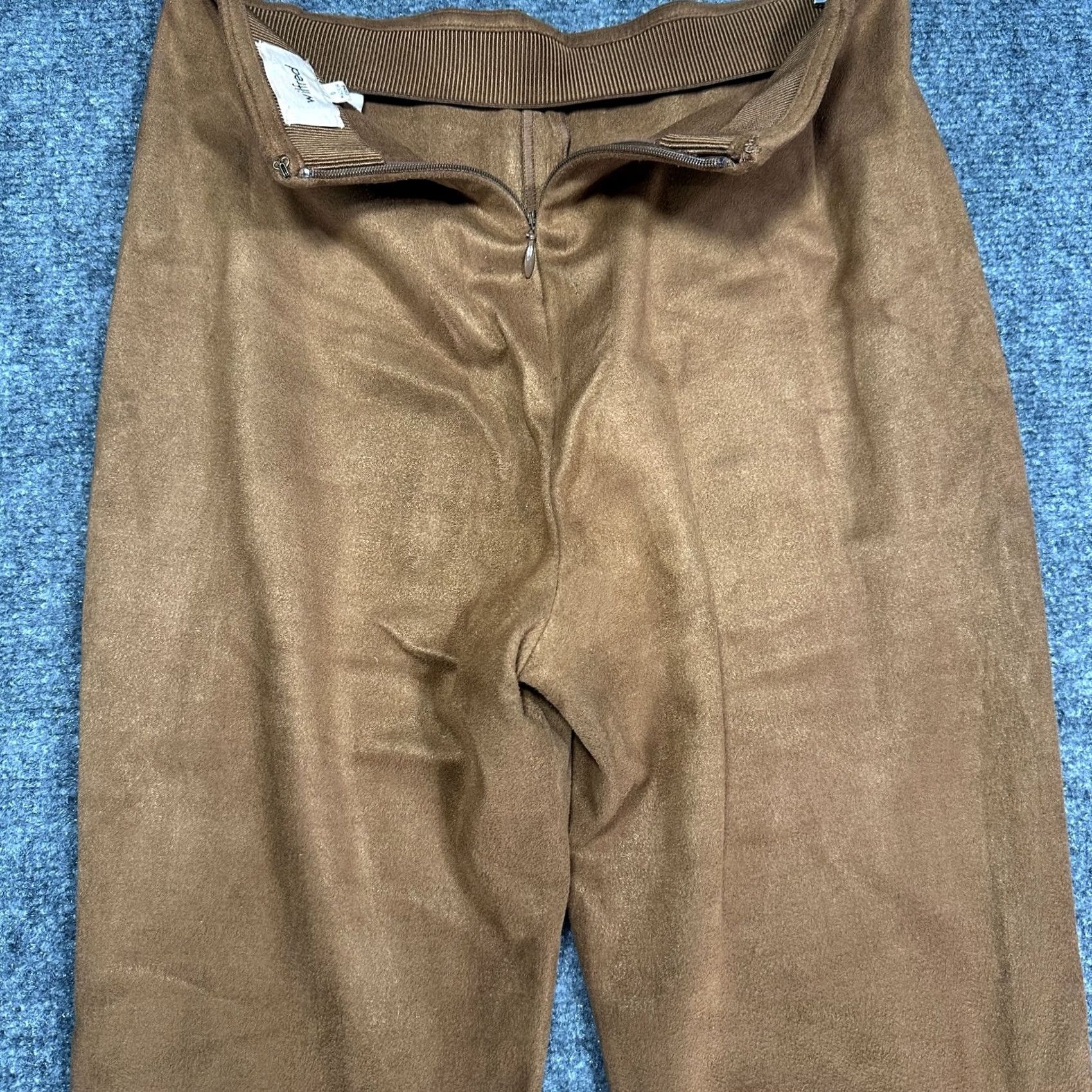 Vintage Wilfred Pants Womens 0 Brown Faux Suede Back Zip Tapered Leg Regular Rise Modern Ankle Stretch Back Zipper 27.5 Inseam Mens Womens Girls Boys Size 25" / US 0 / IT 36 - 8 Thumbnail