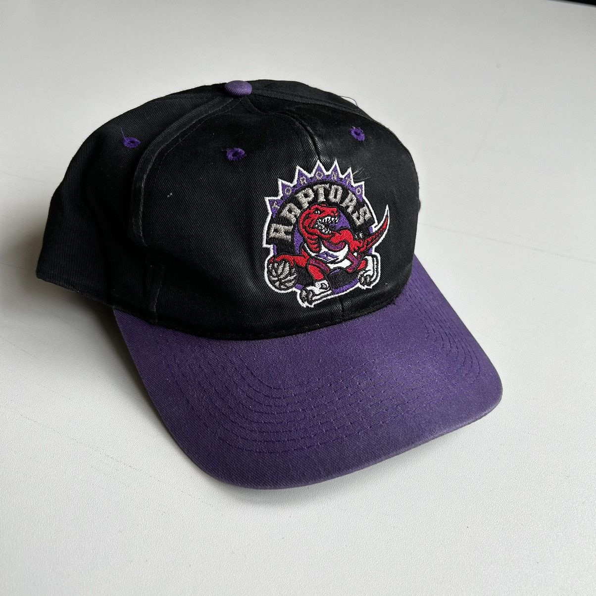 NBA × Vintage Vintage 90s Toronto Raptors NBA Embroidered Snapback Rare Size ONE SIZE - 1 Thumbnail