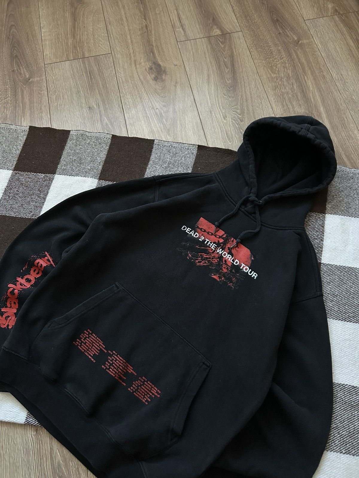 Band Tees Black Bear Dead 2 The world Tour hoodies merch exclusive Size US S / EU 44-46 / 1 - 2 Thumbnail