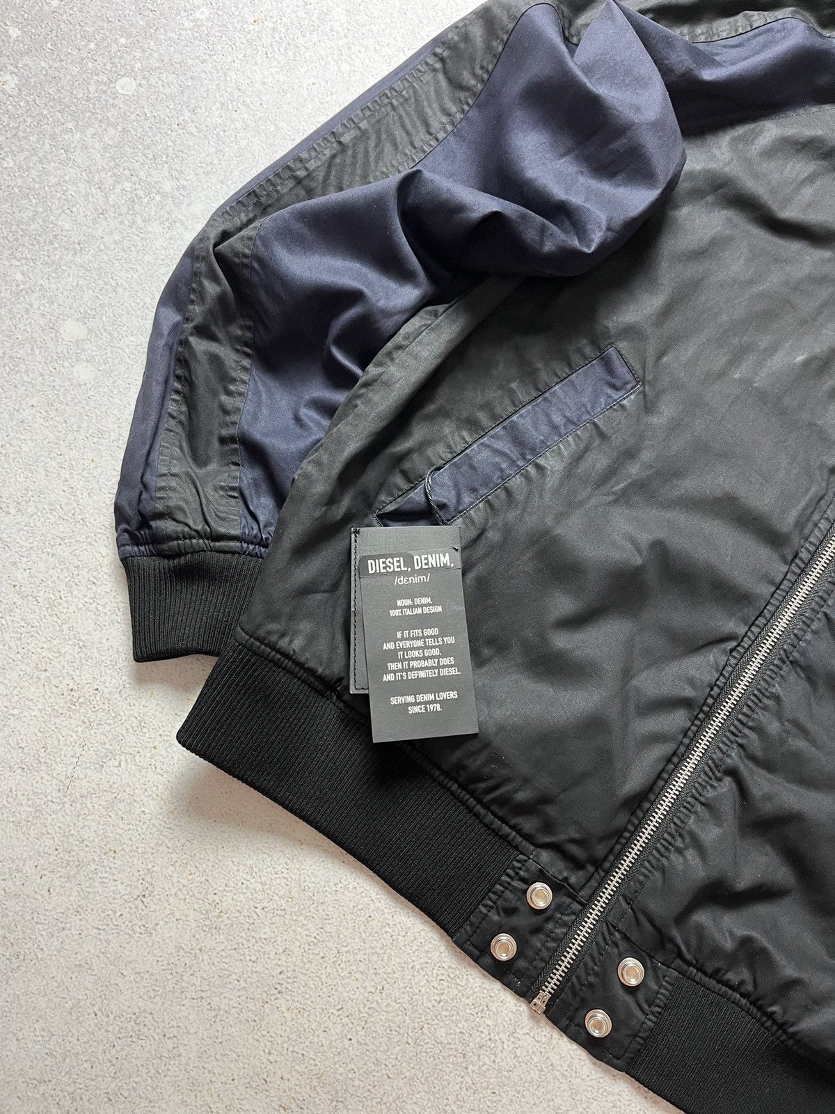 Diesel DIESEL MEN'S D-IVORY-SP REVERSIBLE BOMBER JACKET Size US M / EU 48-50 / 2 - 13 Thumbnail