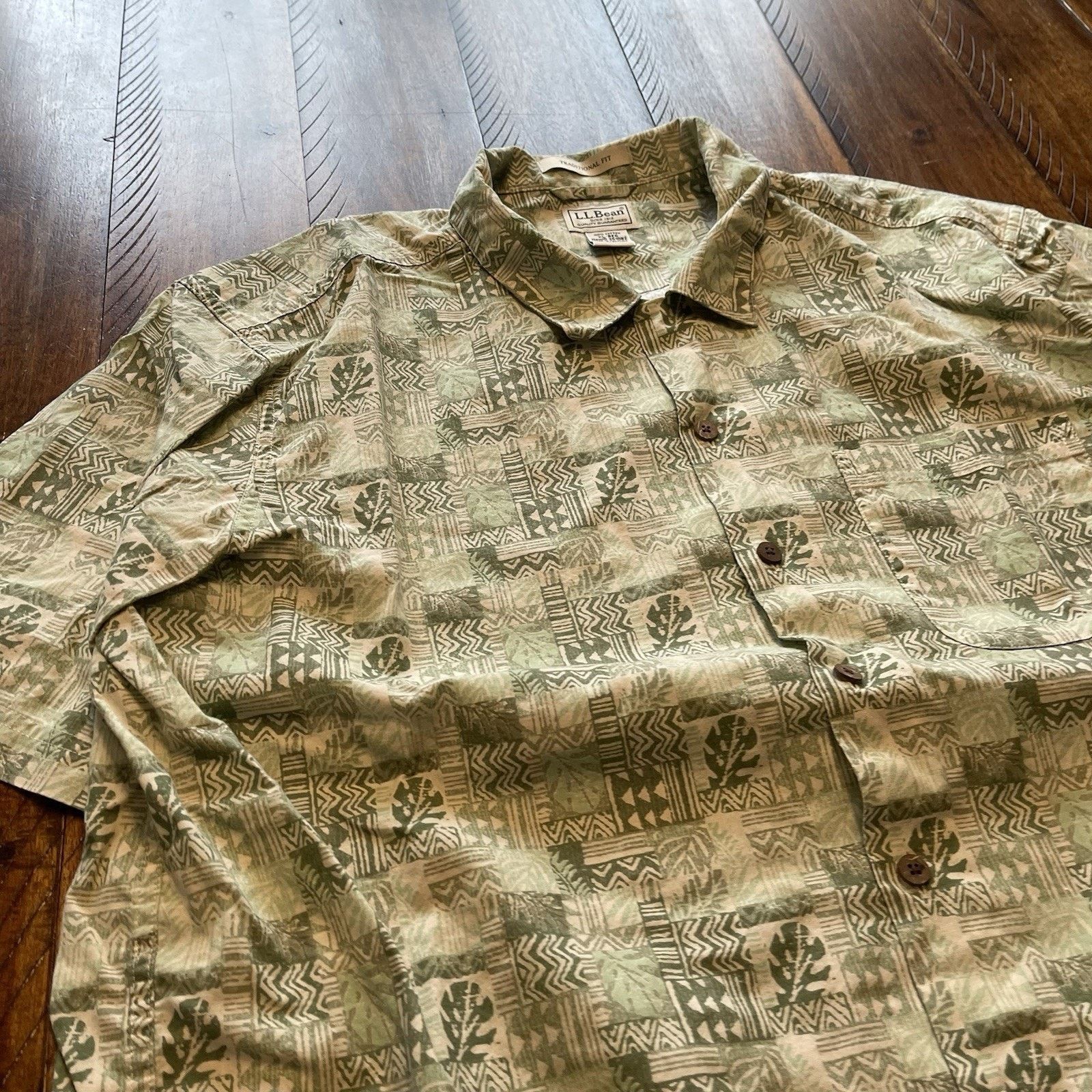 L.L. Bean LL Bean Button Down Shirt Fish Aztec #261082 Men’s XL S120 Size US XL / EU 56 / 4 - 3 Thumbnail