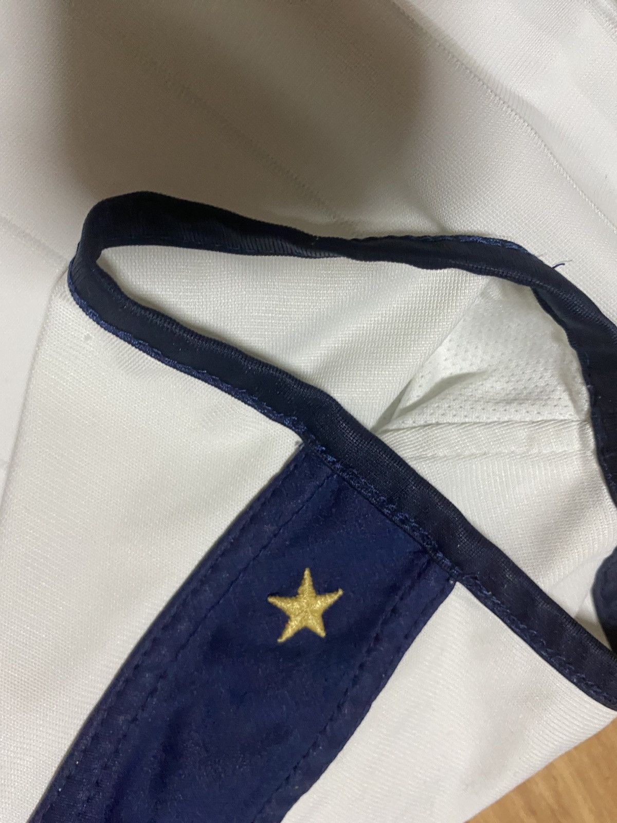 Umbro × Vintage 2 in 1 England Umbro National Home Football Jersey 2003/2005 Size US XL / EU 56 / 4 - 6 Thumbnail
