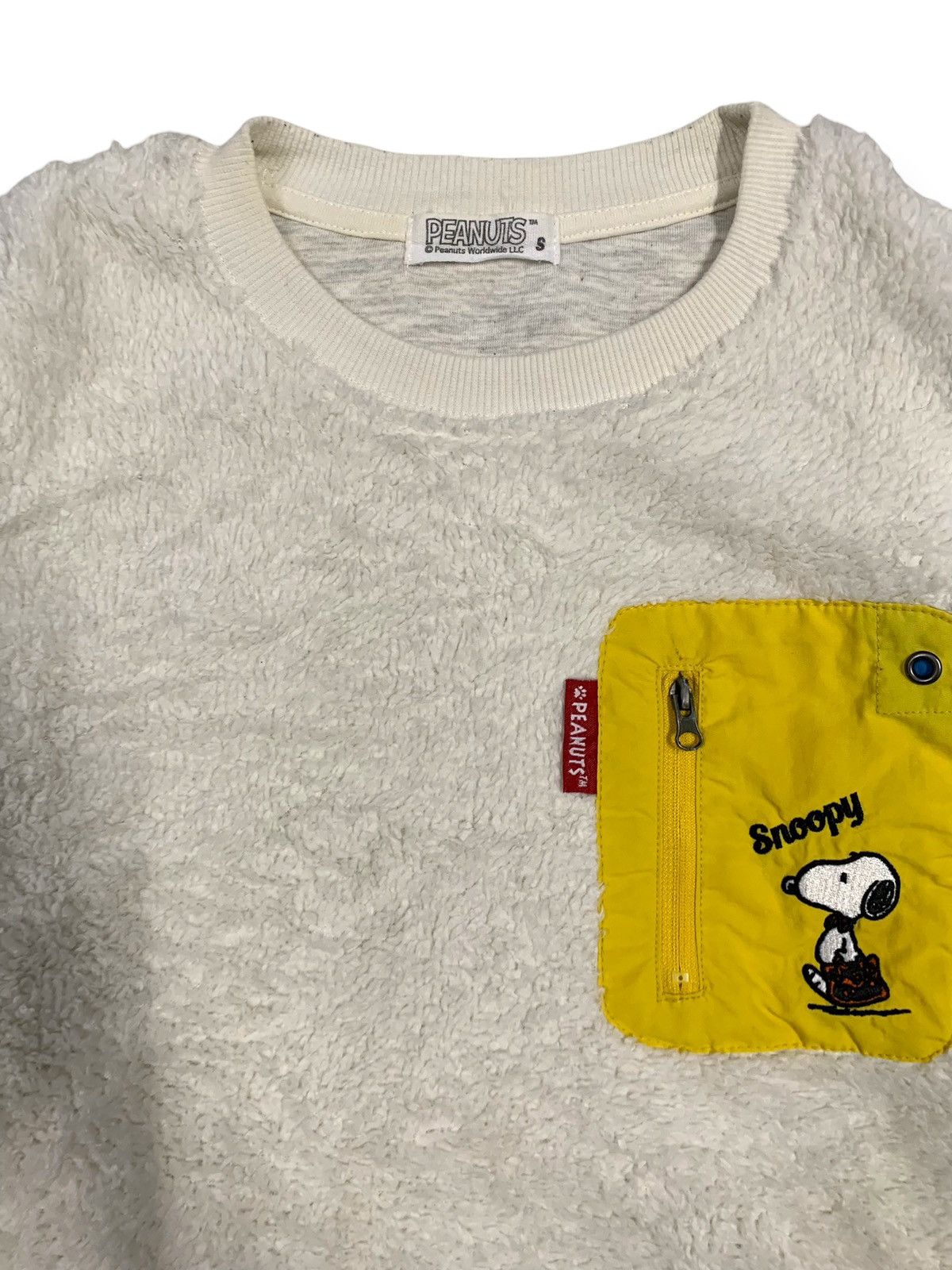 Cartoon Network Peanuts Snoopy Chest Pocket Embroidery Logo Fleece Sweater Size US S / EU 44-46 / 1 - 4 Thumbnail