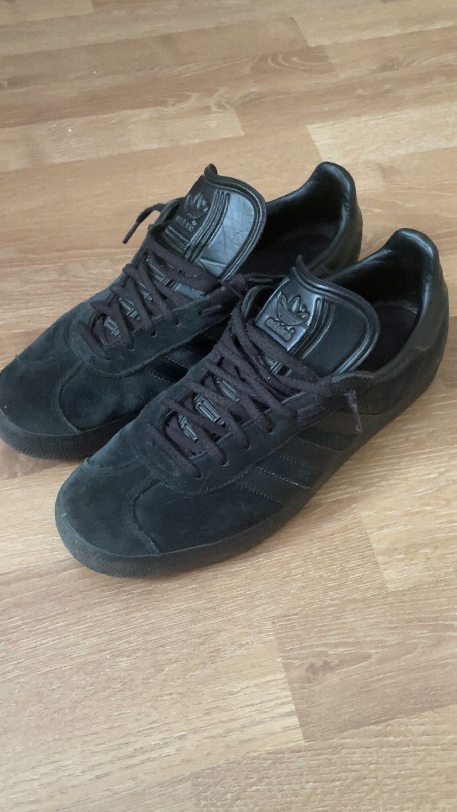 Adidas Adidas Gazzele Size US 9 / EU 42 - 3 Thumbnail