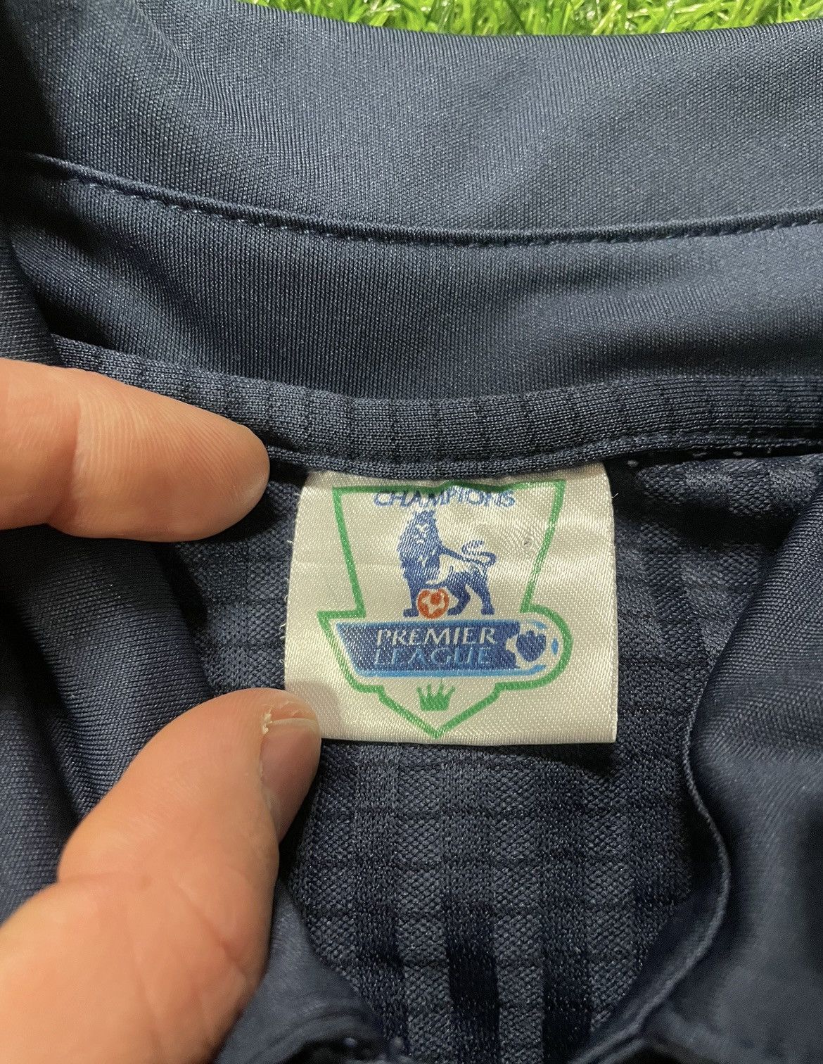 Other Buriram United Thailand Soccer League Jersey Shirt Size M/L Size US M / EU 48-50 / 2 - 5 Thumbnail