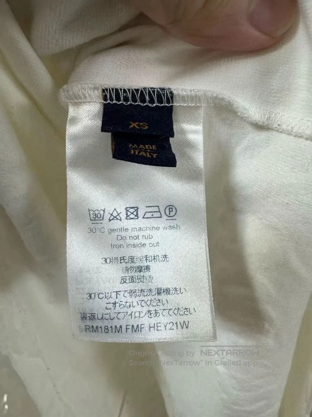 Louis Vuitton Louis Vuitton White Bullet Screen Towel Short Sleeve. Size US XS / EU 42 / 0 - 4 Thumbnail