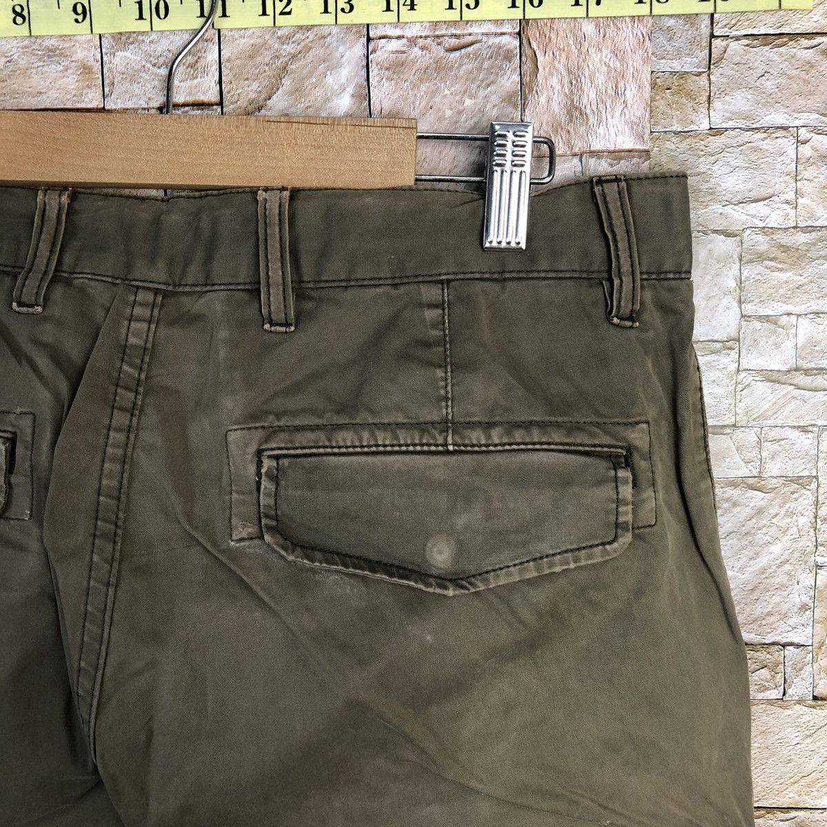 Japanese Brand × Uniqlo Uniqlo Brown Cargo Multipocket Pants #A430 Size US 31 - 18 Thumbnail