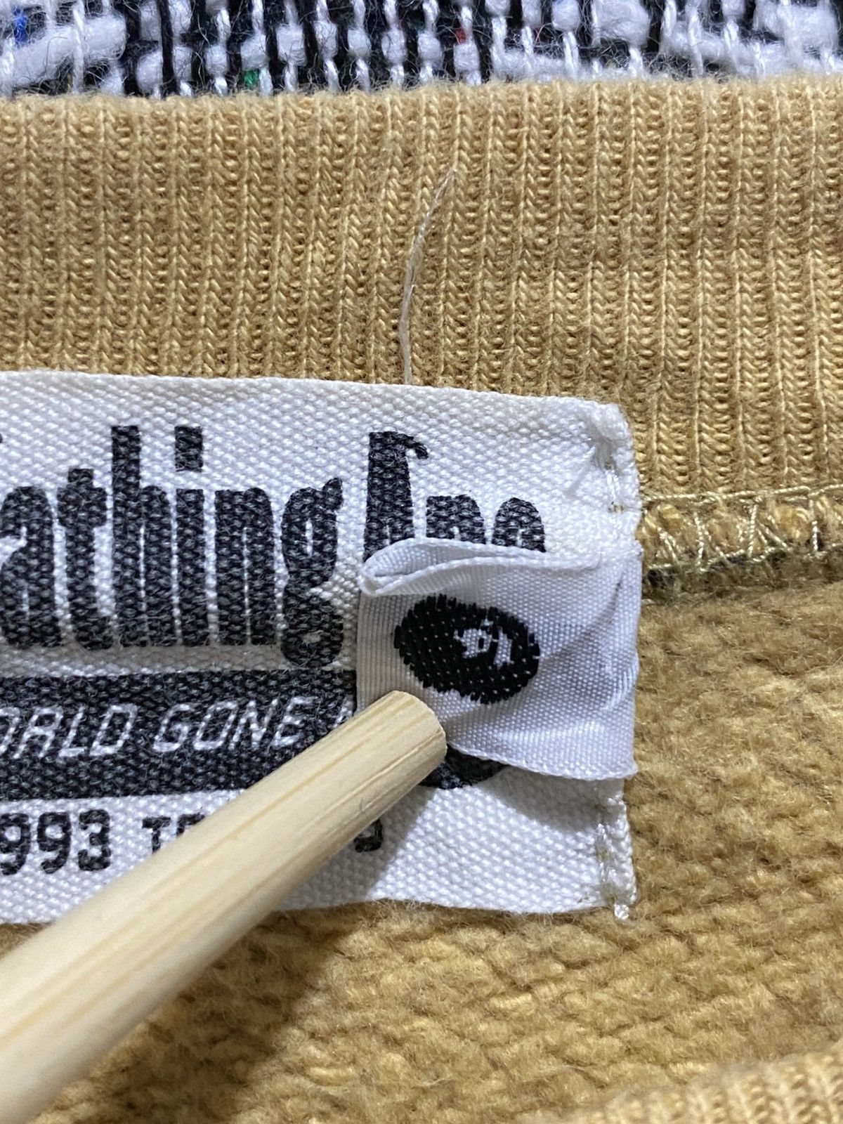 Bape 1st Camo Crewneck Size US M / EU 48-50 / 2 - 5 Thumbnail