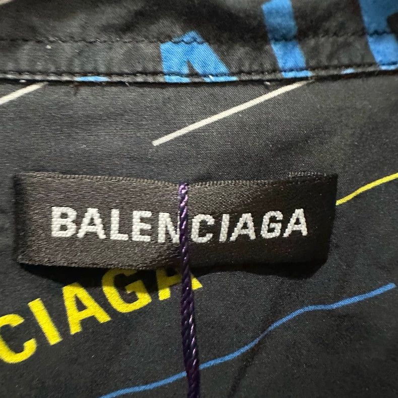 Balenciaga Balenciaga Black bullet screen full of color letters short Size US XXS / EU 40 - 4 Thumbnail