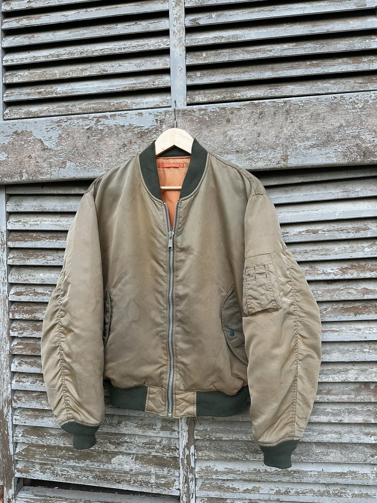 Vintage 🪖Vintage Faded Uniqlo MA-1 Man Intermediate Bomber Jacket Size US M / EU 48-50 / 2 - 1 Thumbnail