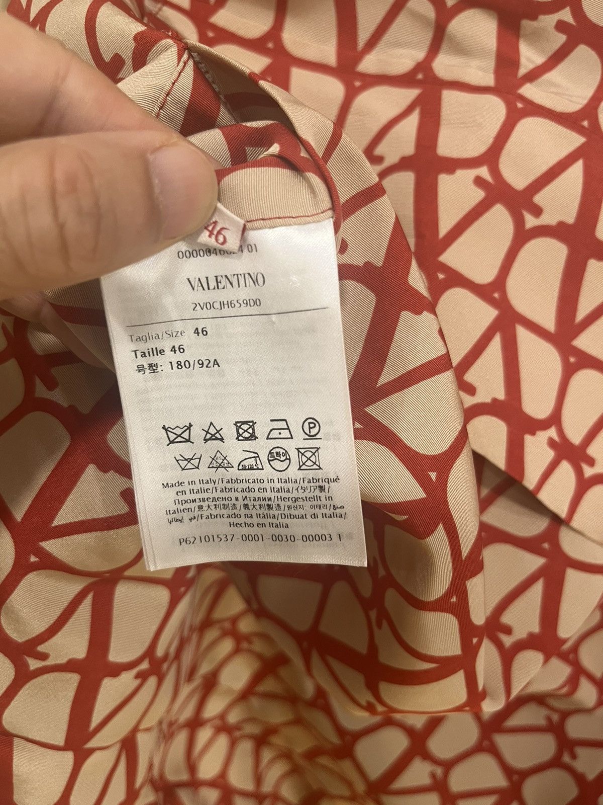 Valentino SILK FAILLE ANORAK WITH ALL-OVER TOILE ICONOGRAPHE PRINT Size US S / EU 44-46 / 1 - 17 Thumbnail